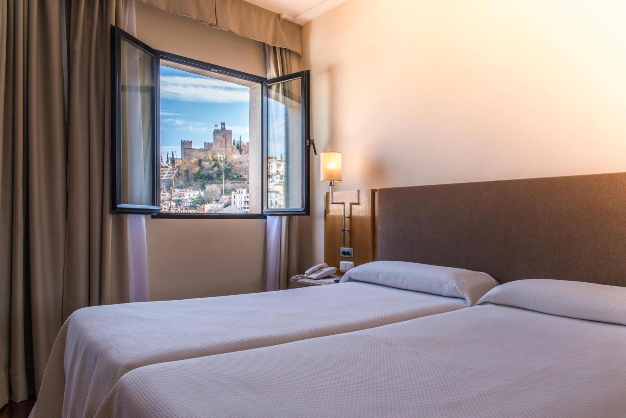 Superior Twin Room City View