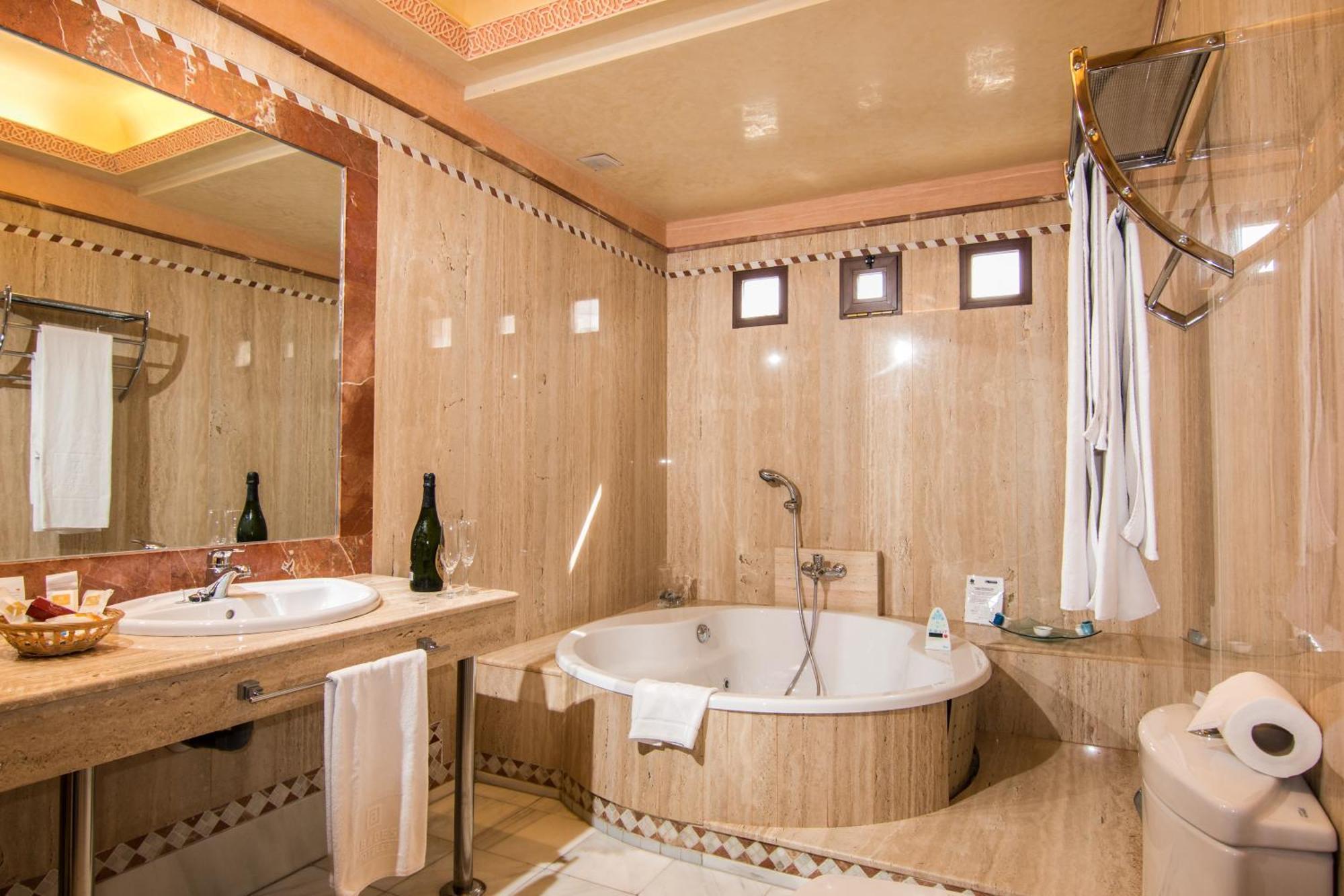Deluxe Junior Suite