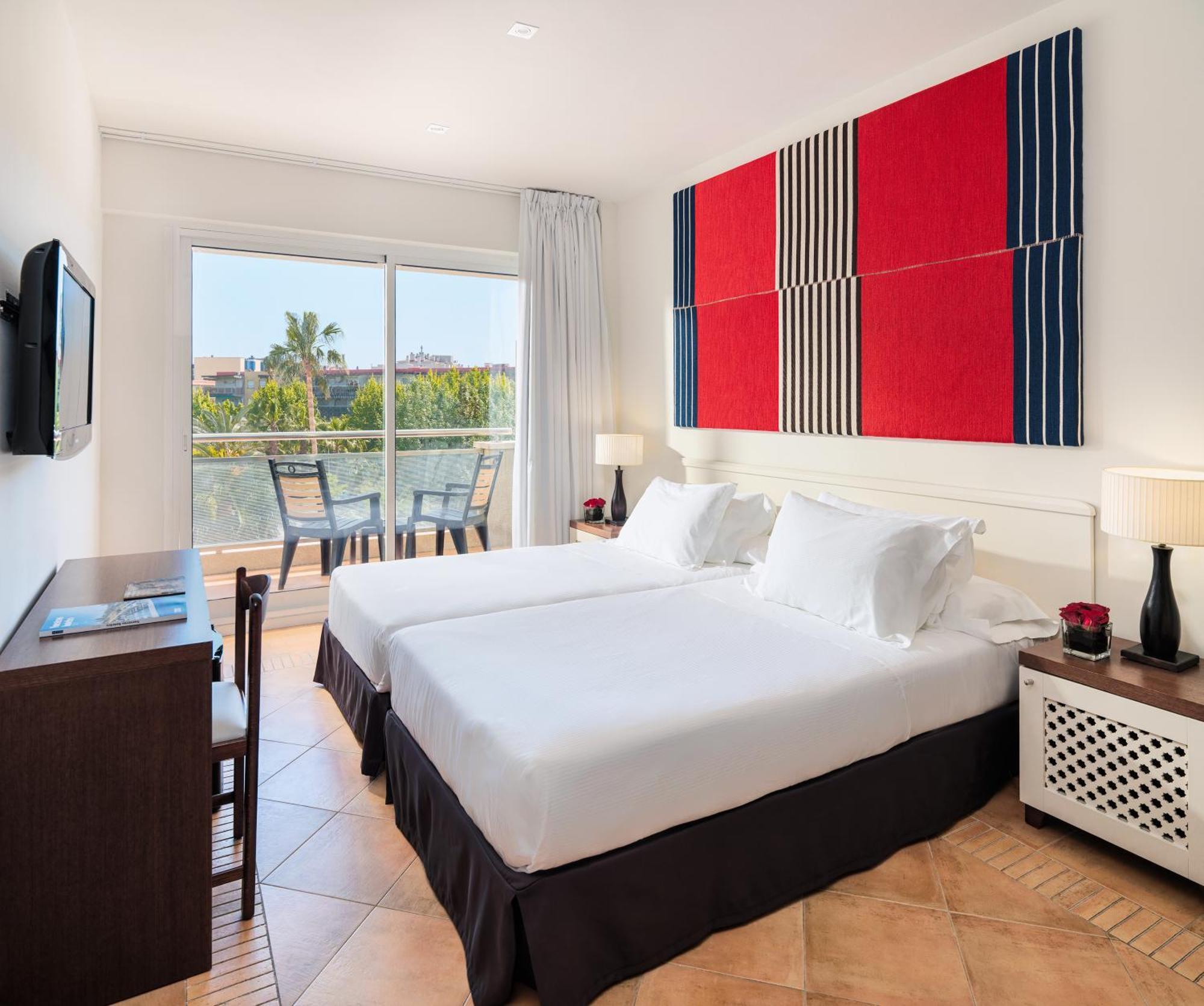 Double or Twin Room Pool View,1431833875:JPEG