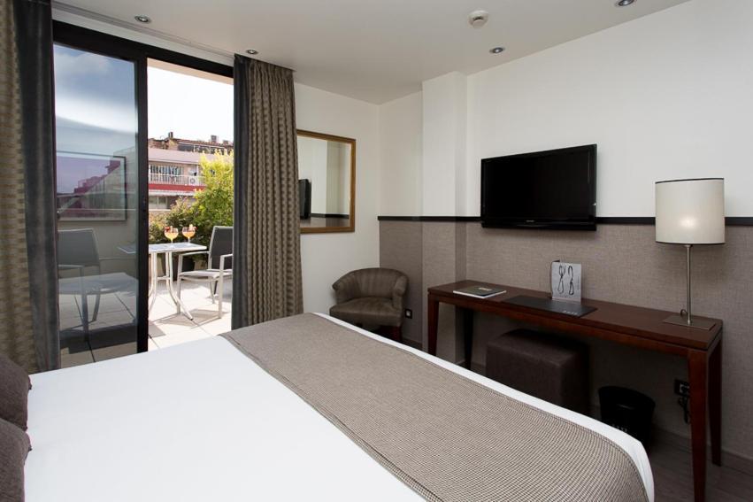 Premium Double or Twin Room with Terrace,1226893079:JPEG