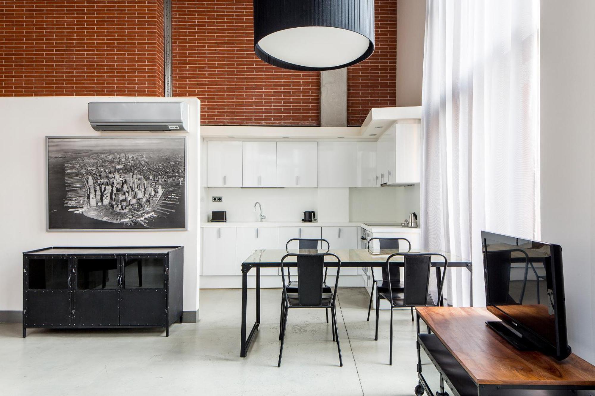 Deluxe Apartment