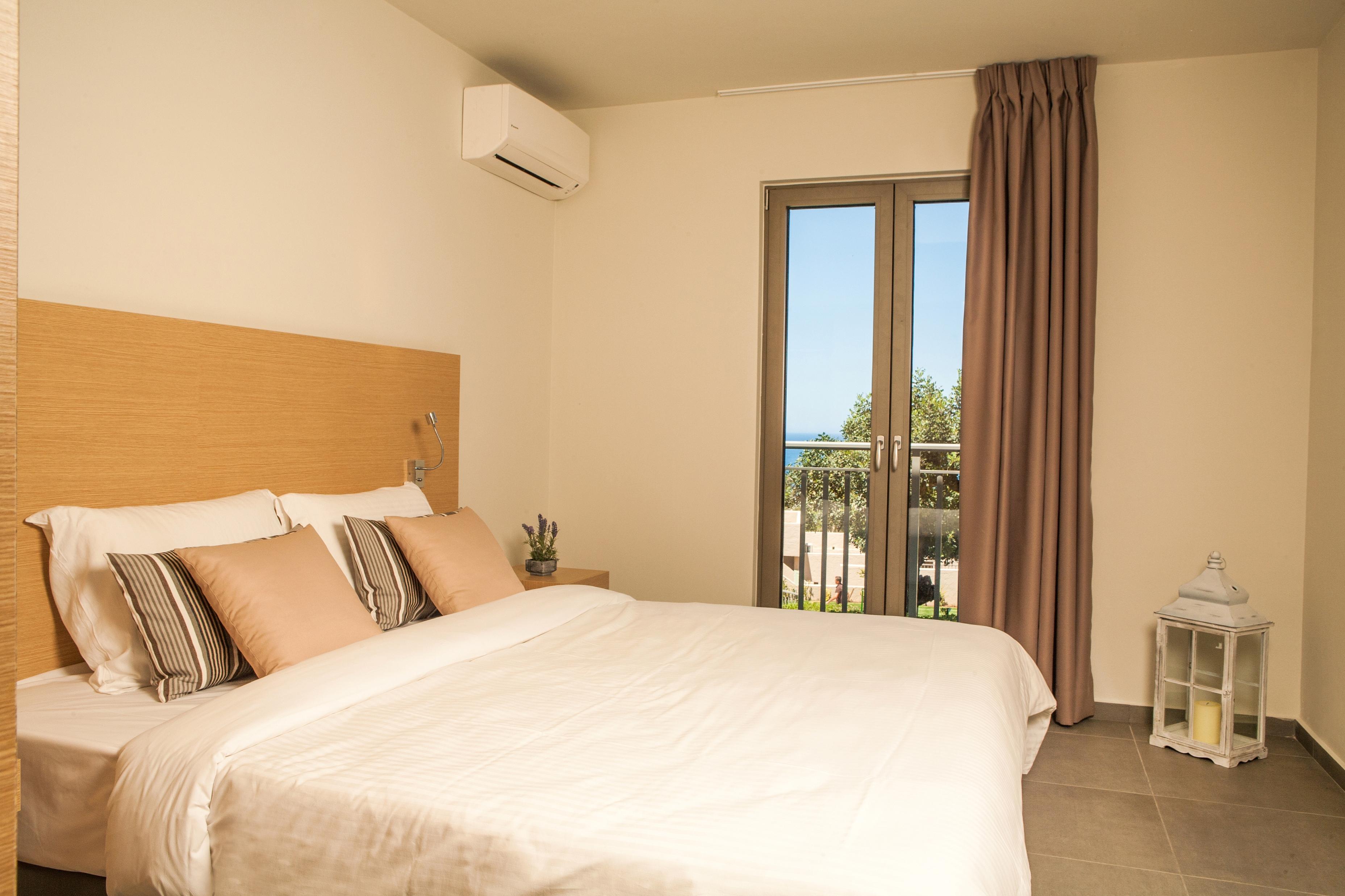 Superior One-Bedroom Apartment Bay View