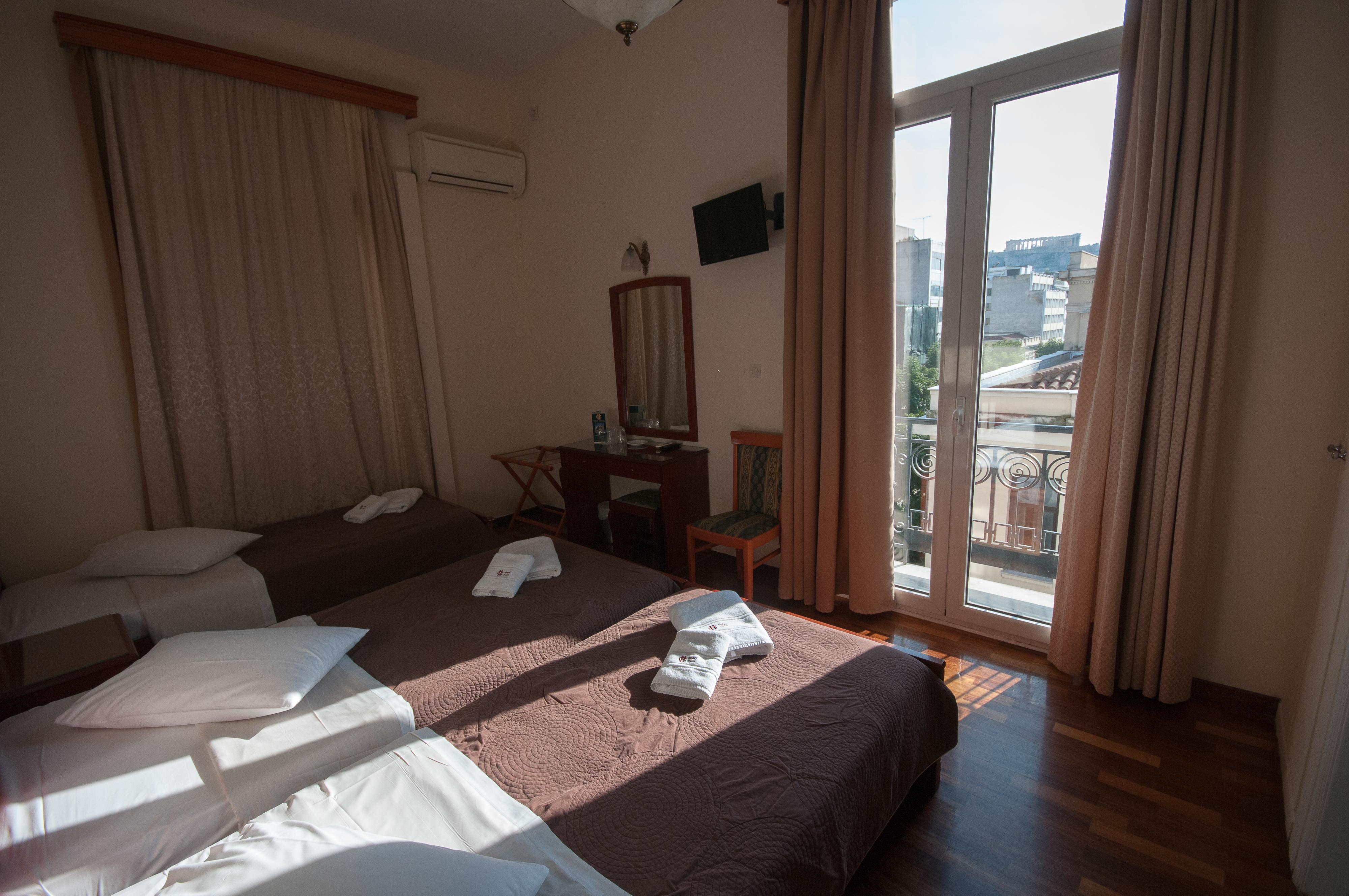 Economy Triple Room