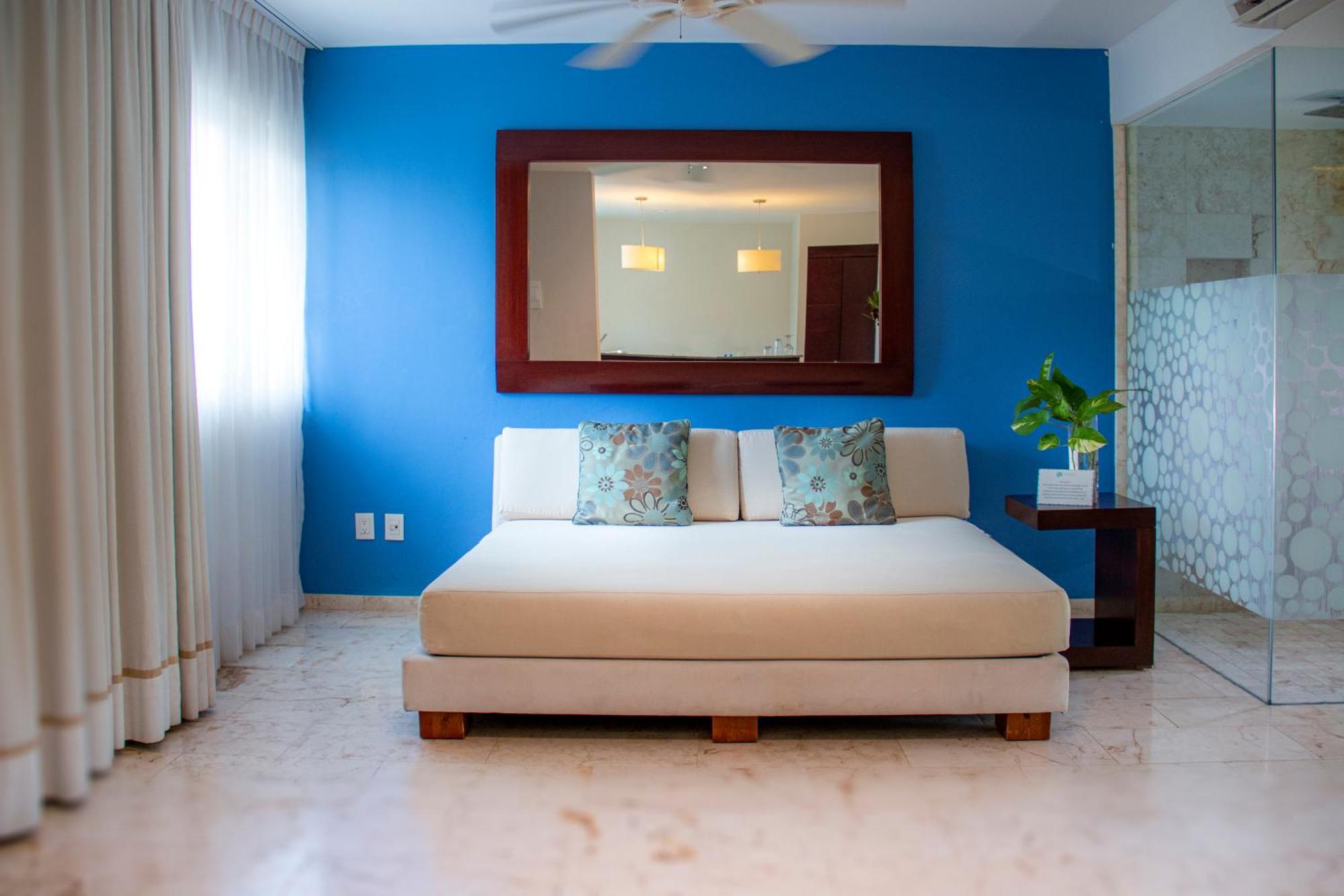 Deluxe Queen Room Two Queen Beds