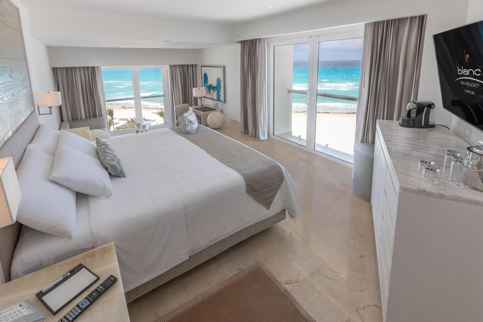 Royale Junior Suite Ocean View - King Size  Bed,1589150762:JPEG
