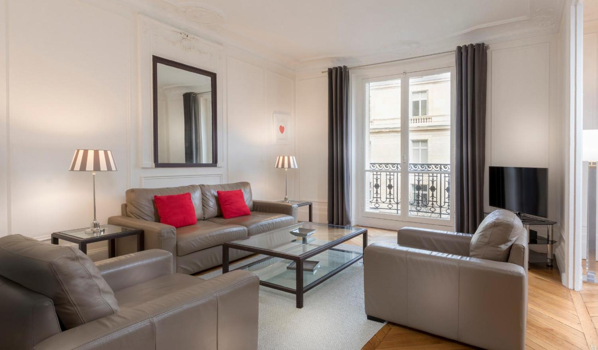 Superior Three-Bedroom Apartment