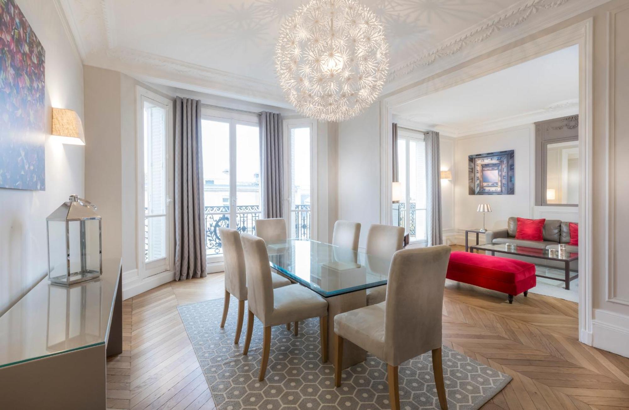 Superior Three-Bedroom Apartment