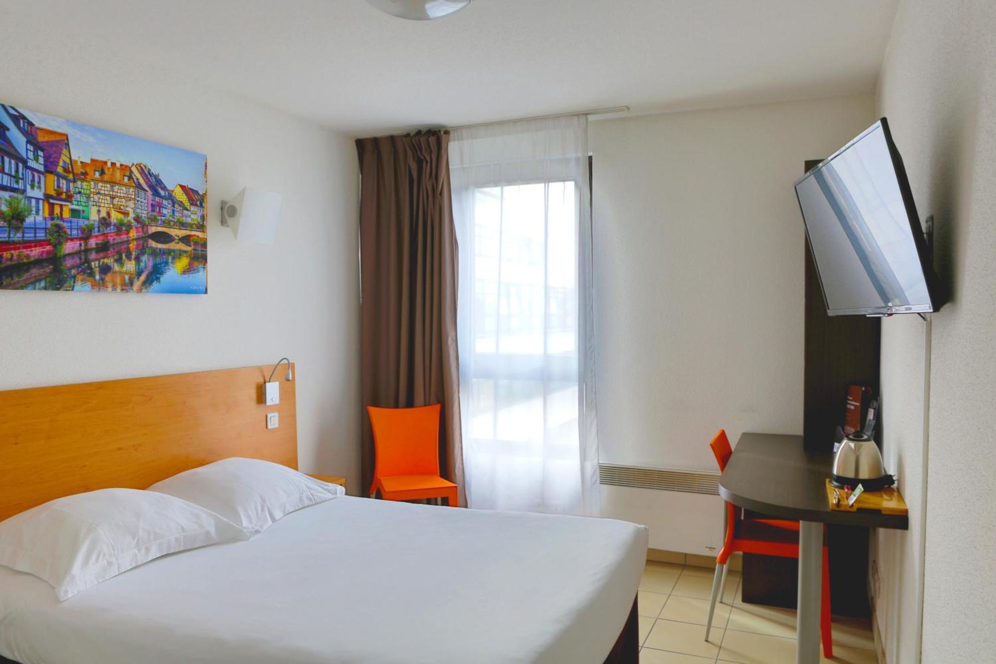Double Bed Studio