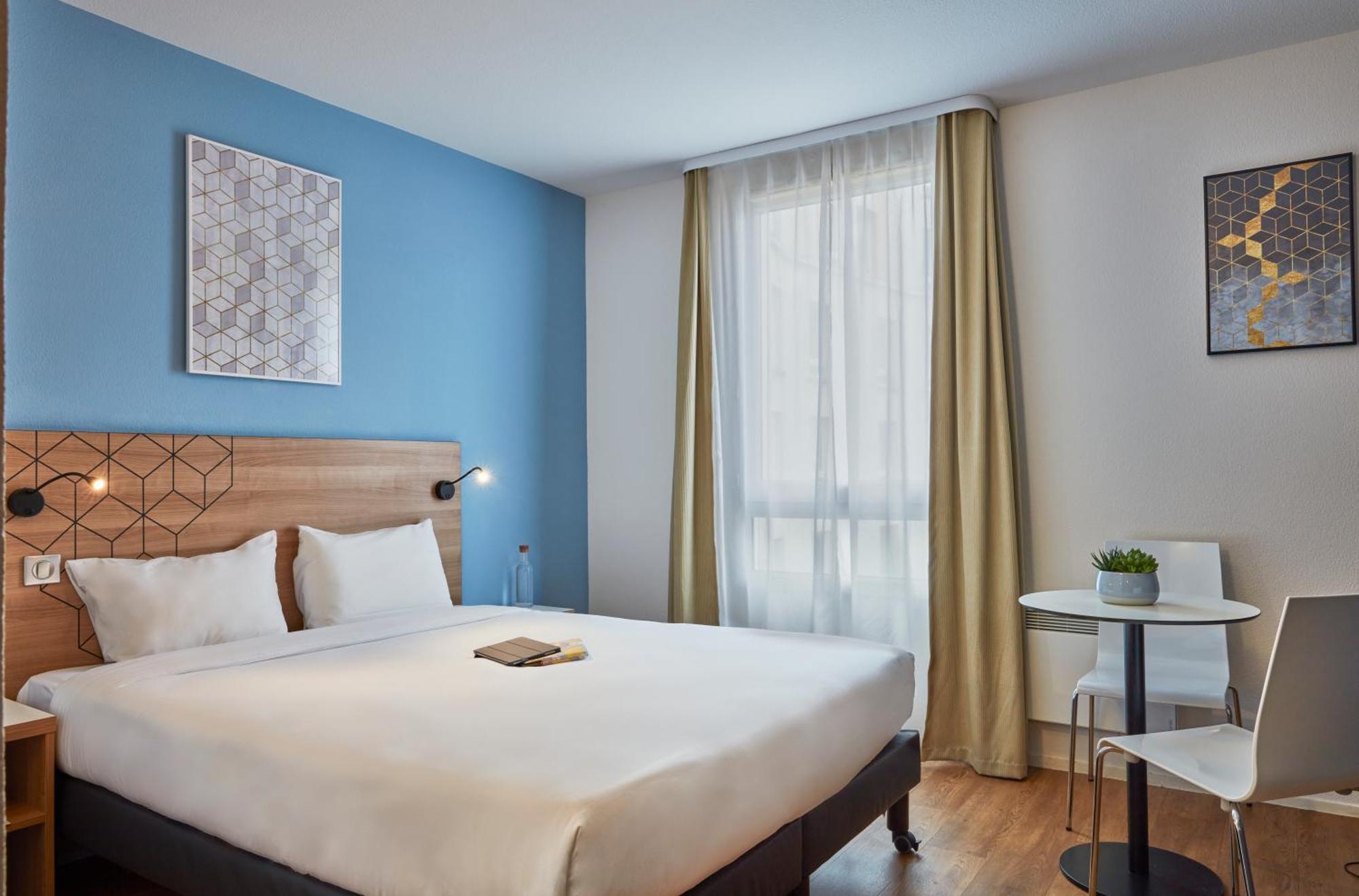 Studio Double Bed