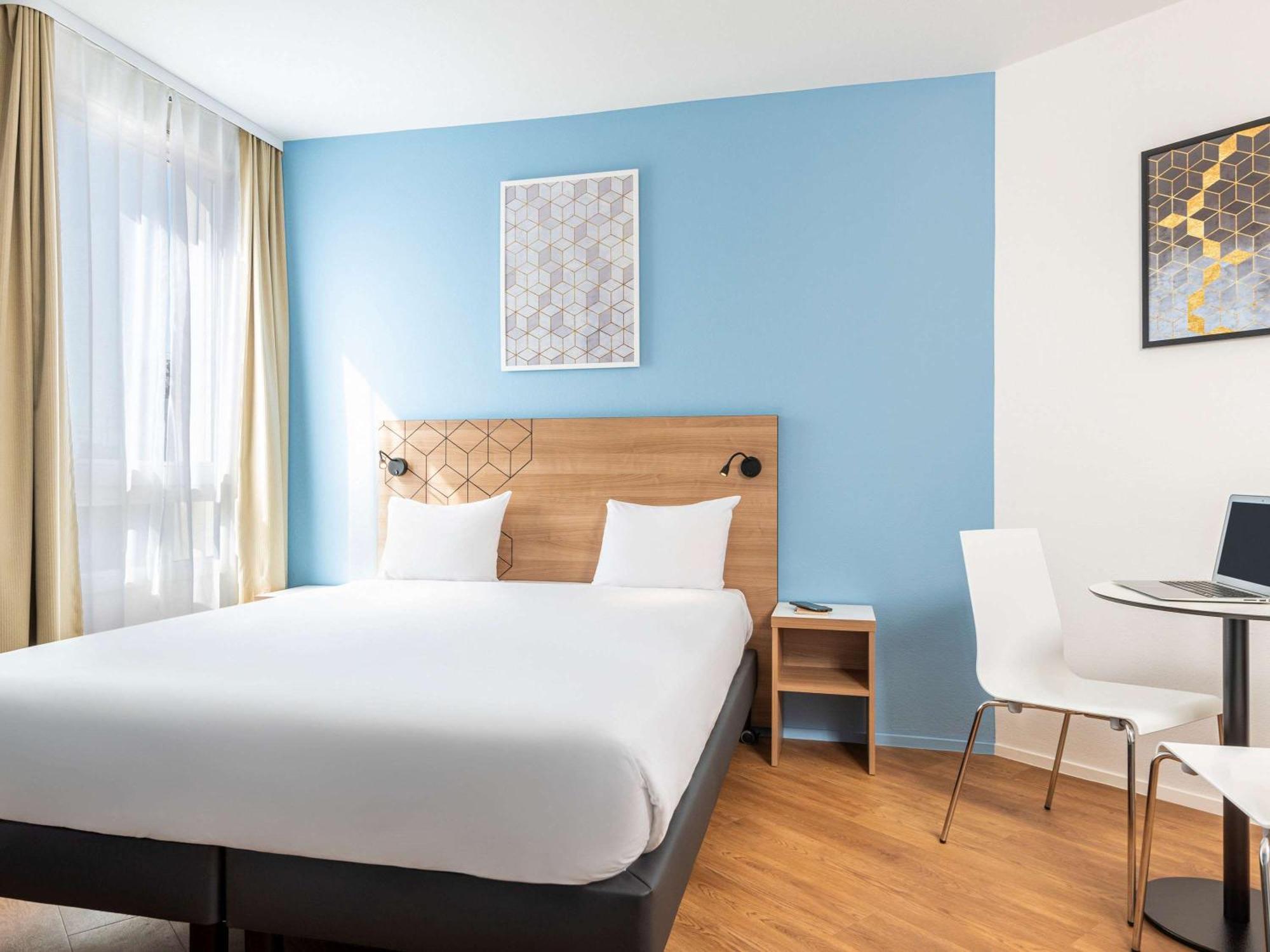 Studio Double Bed