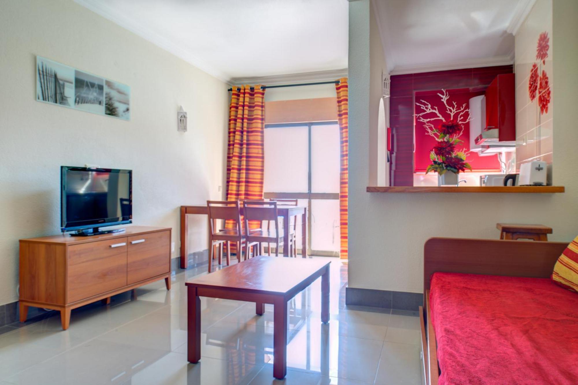 Superior One-Bedroom Apartment