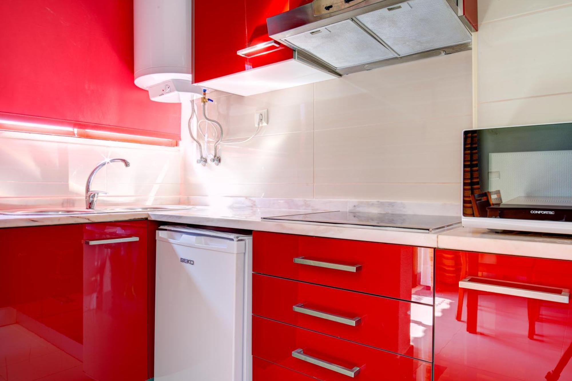 Superior One-Bedroom Apartment