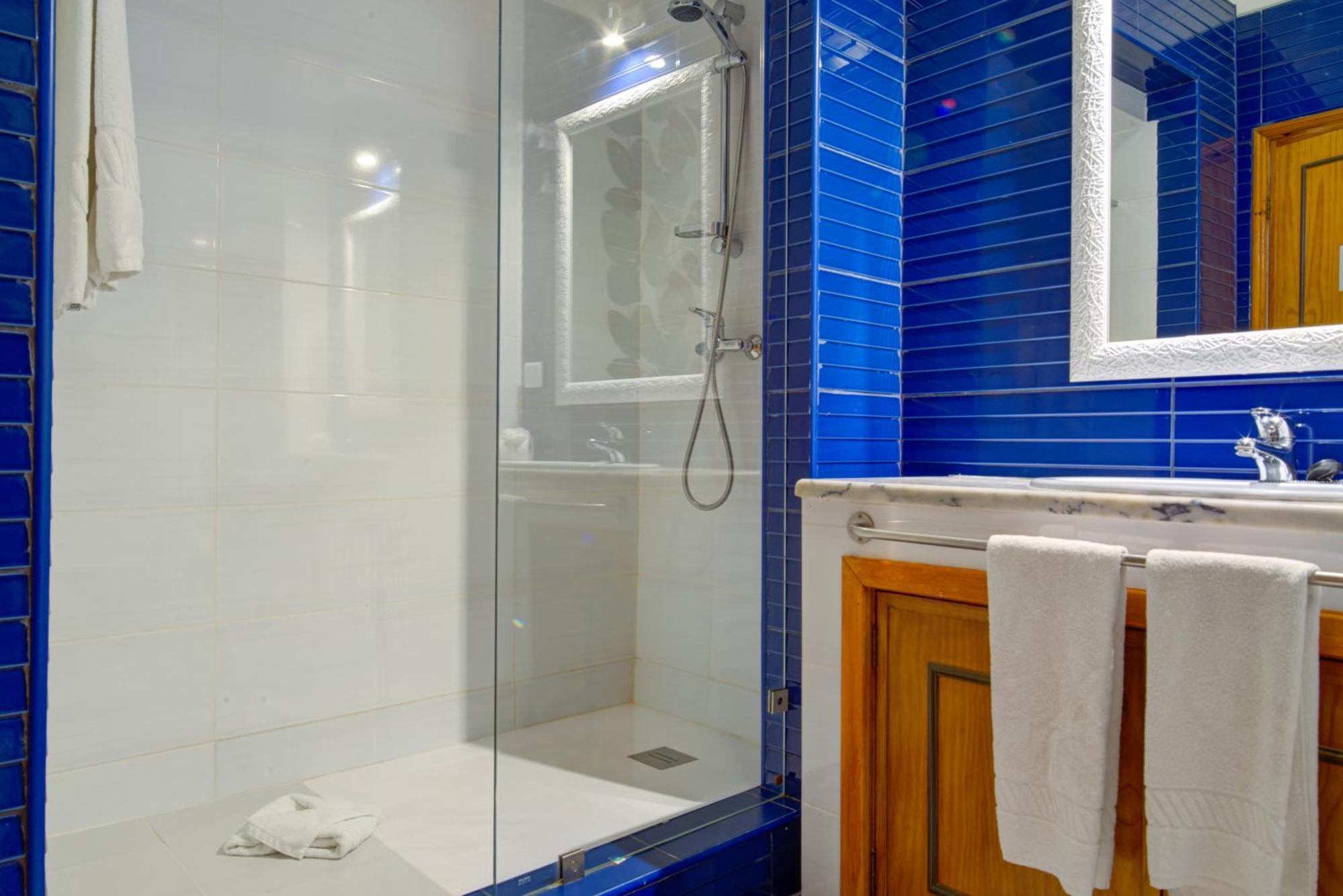 Superior One-Bedroom Apartment