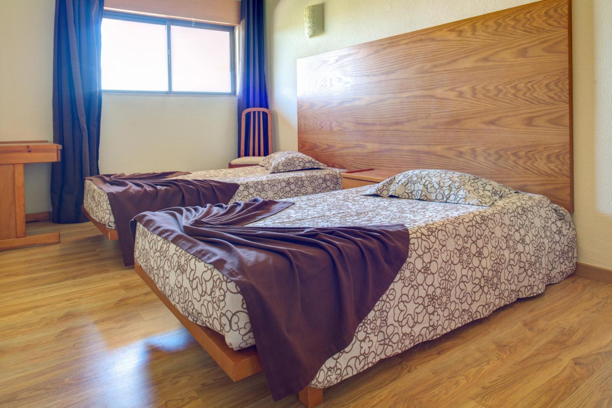 Superior One-Bedroom Apartment