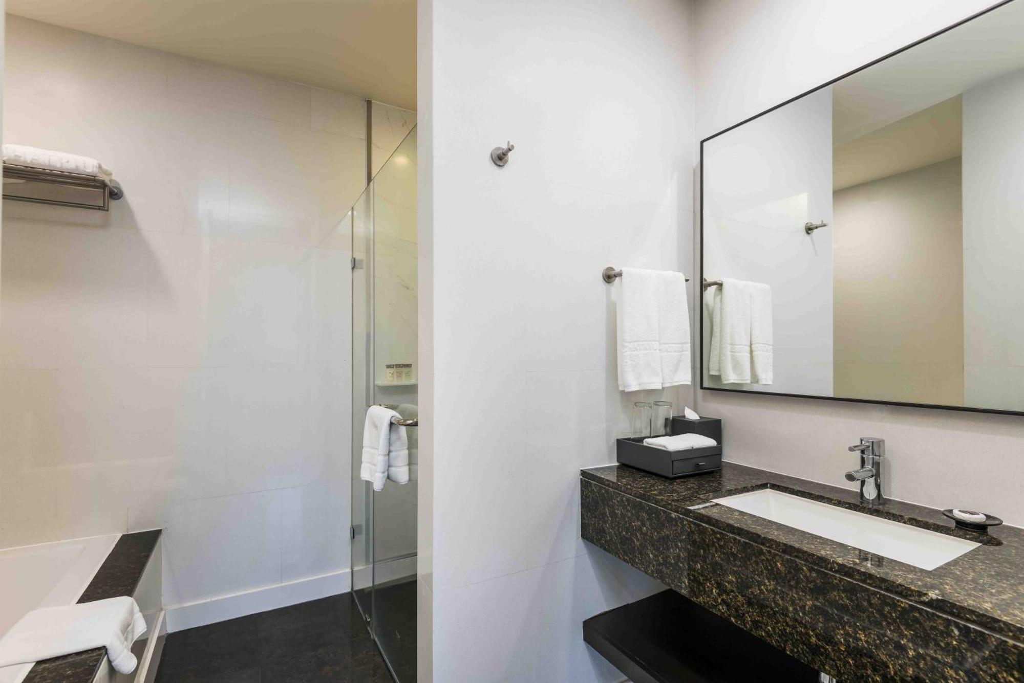 Two Bedroom Club Suite River View