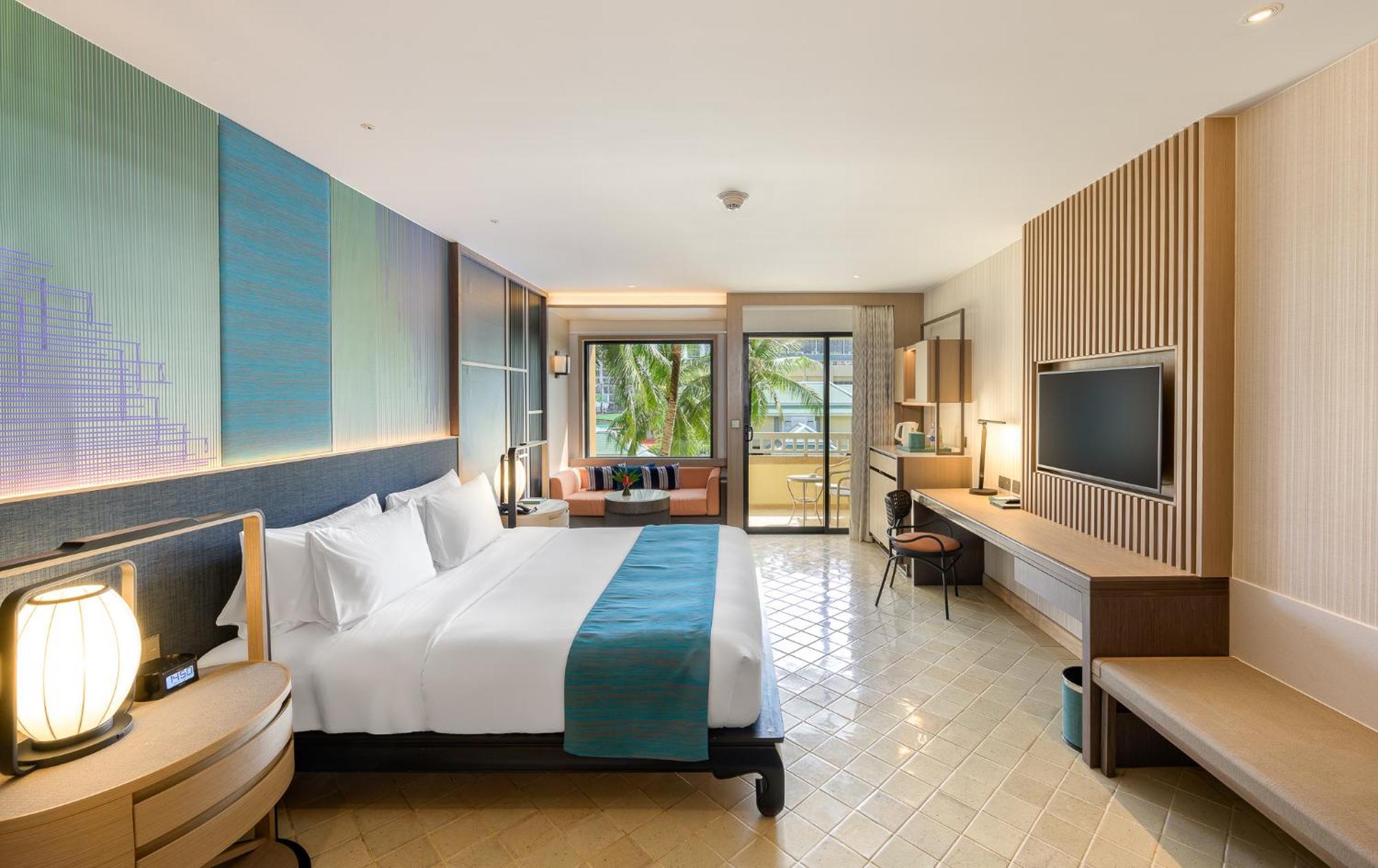 Premium King Room Balcony Pool View