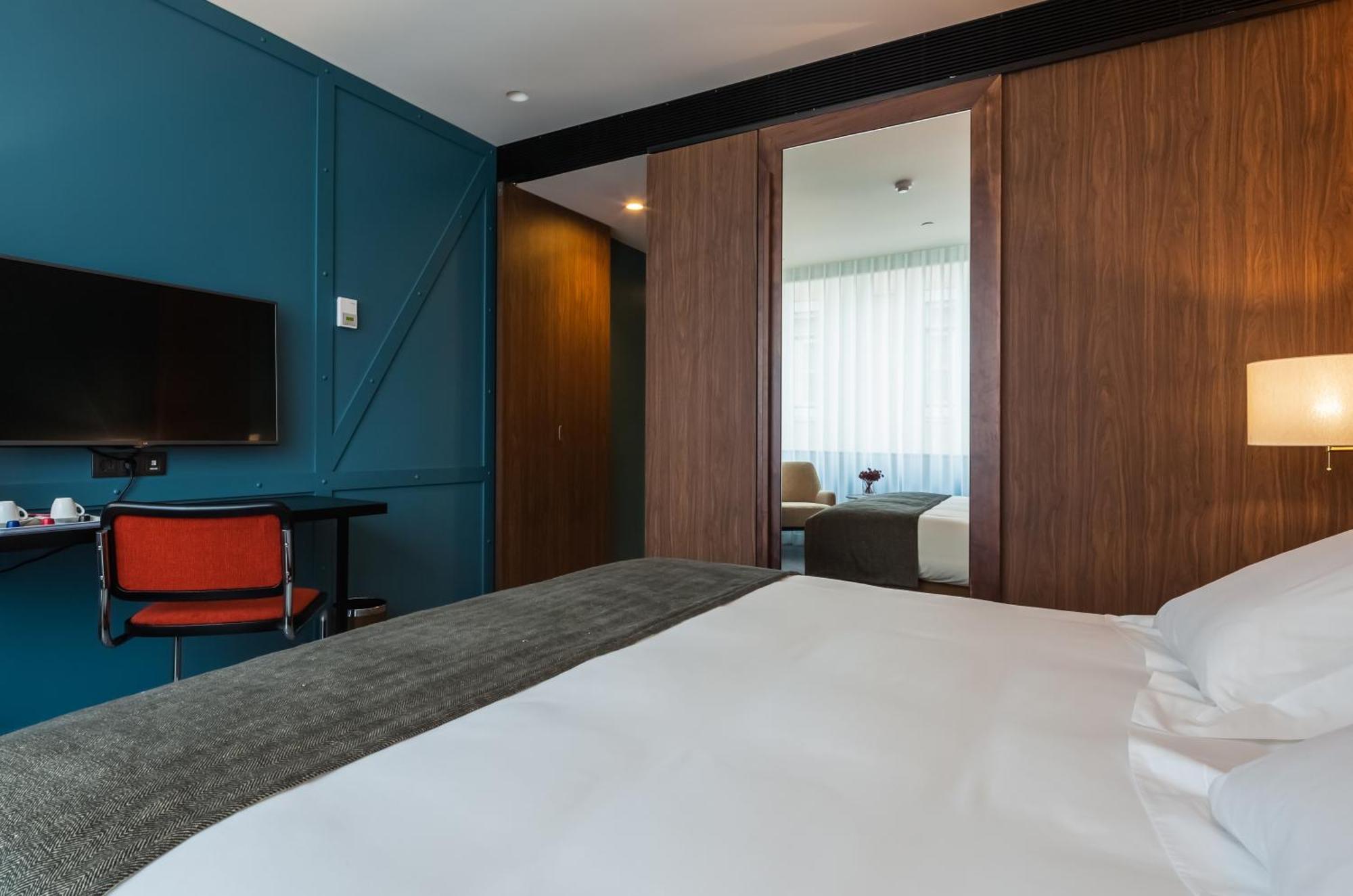 Vincci Room