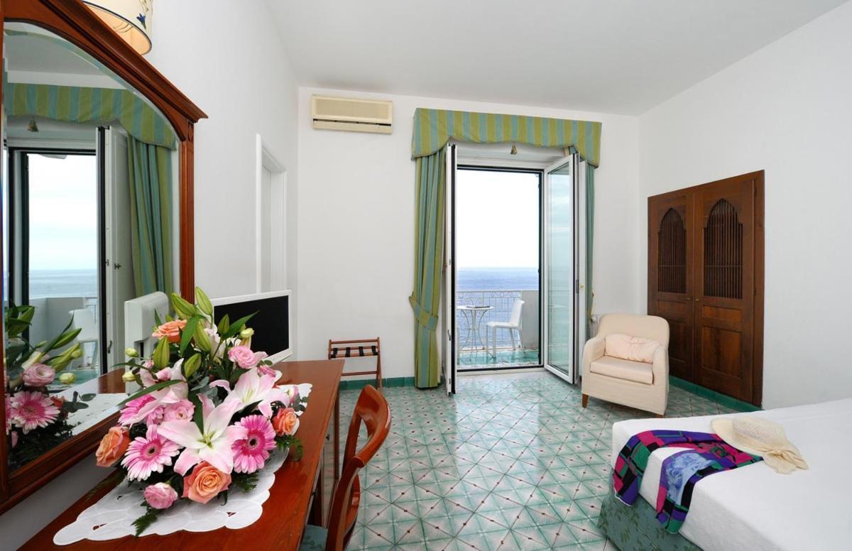 Suite Balcony Sea View