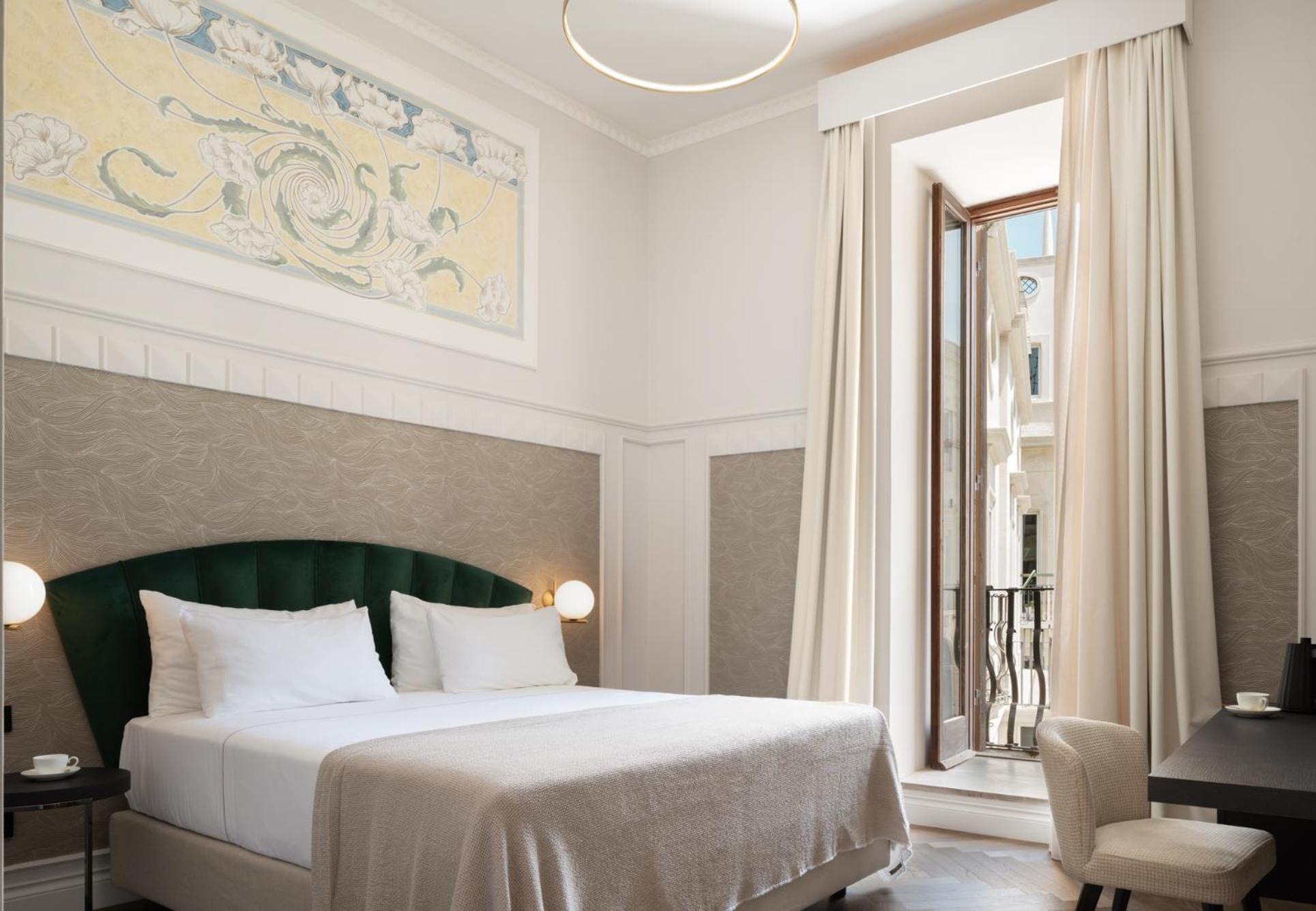 Deluxe Double Room City View