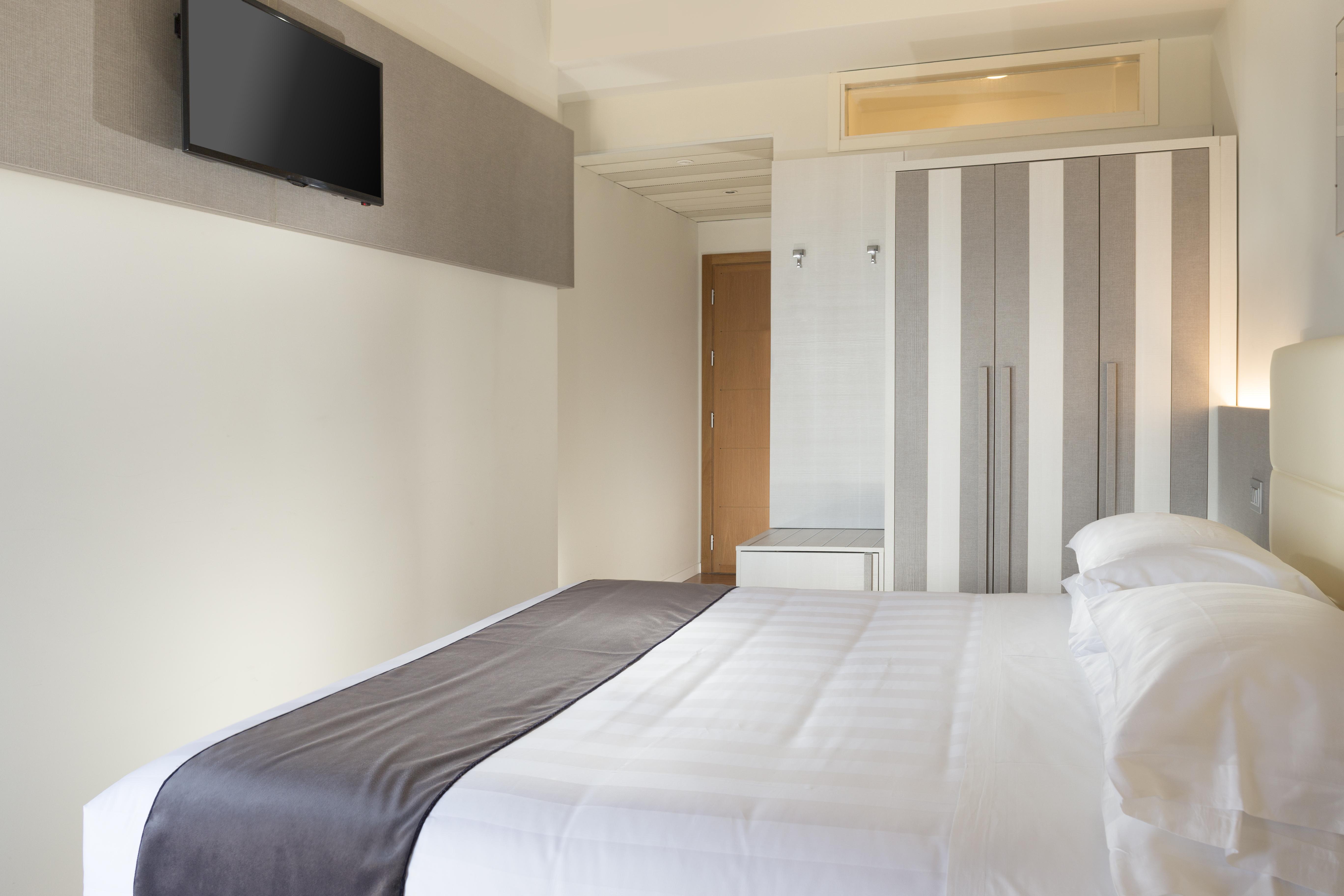 Double or Twin Room Sea View