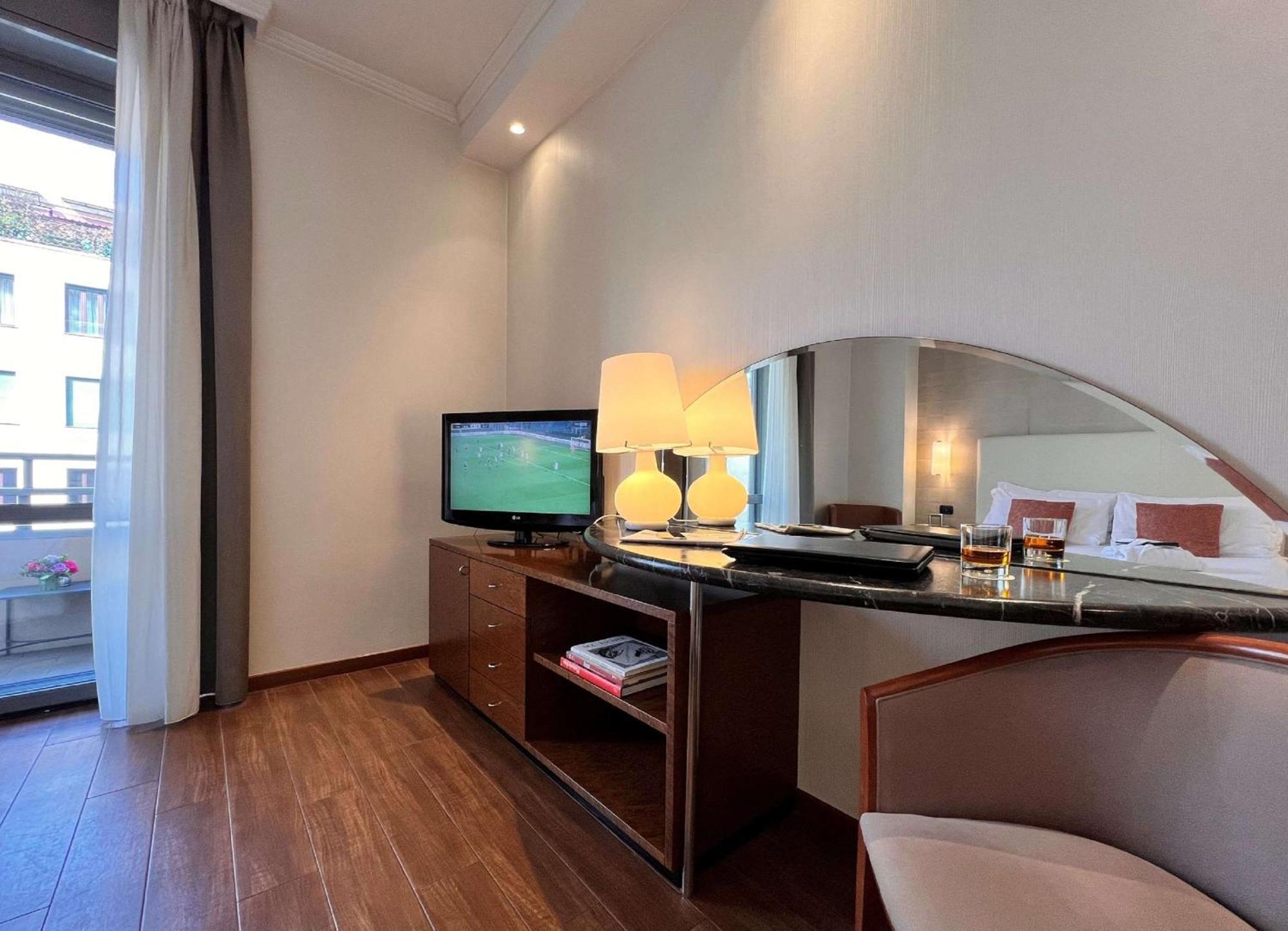 Comfort Queen Room