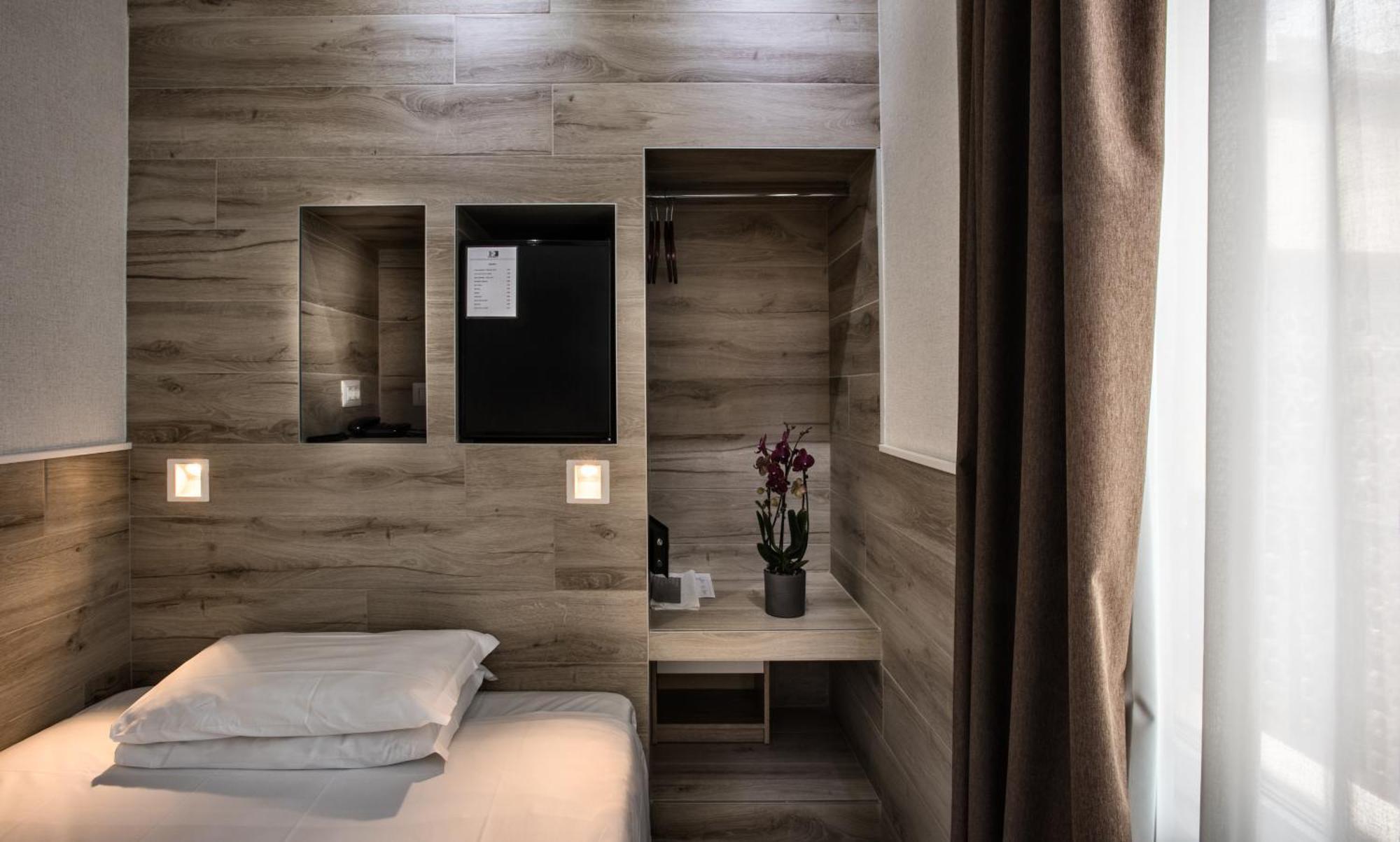 Premium Single Room