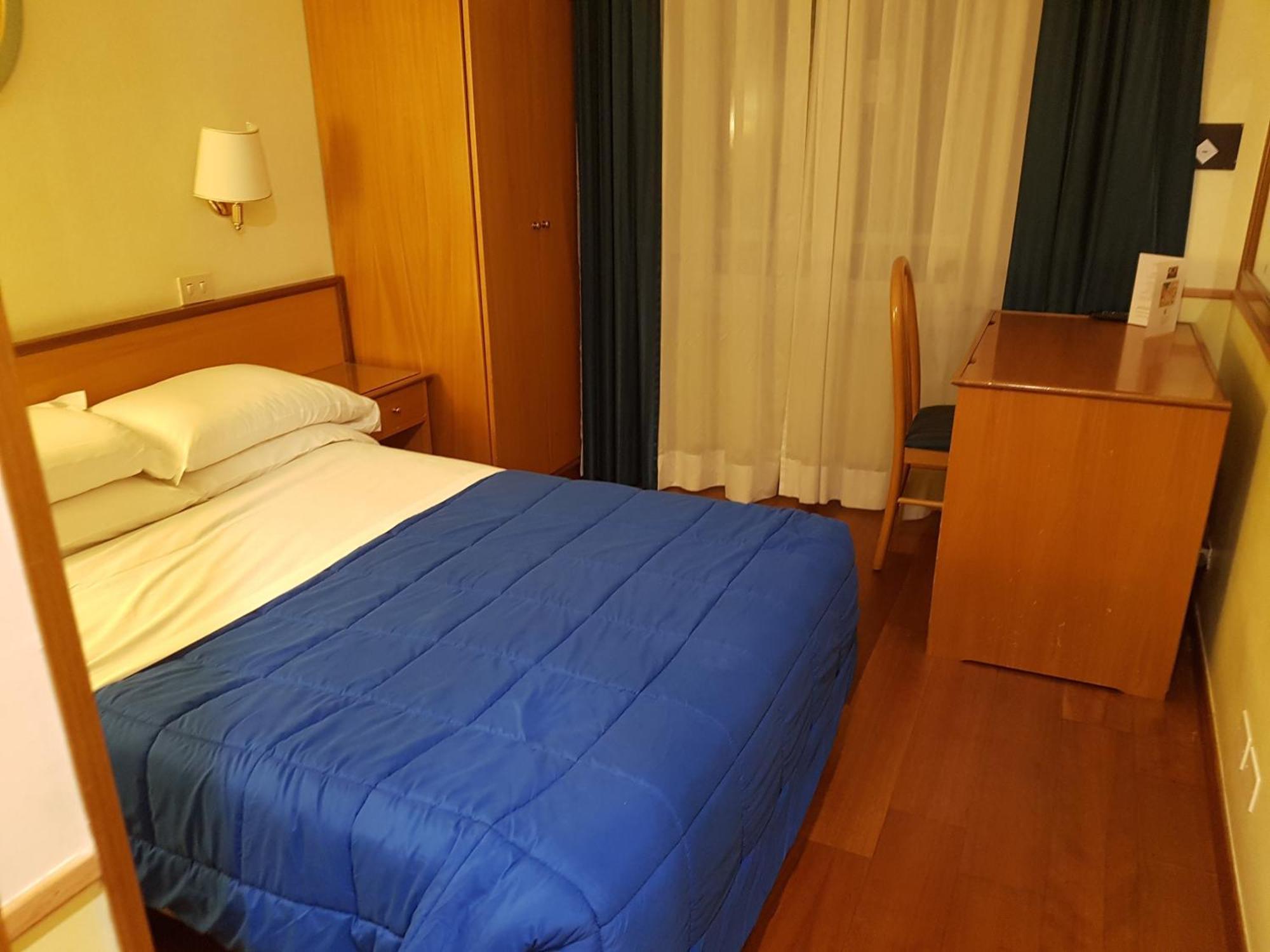 Economy Double Room with Double Bed,1710013264:JPEG