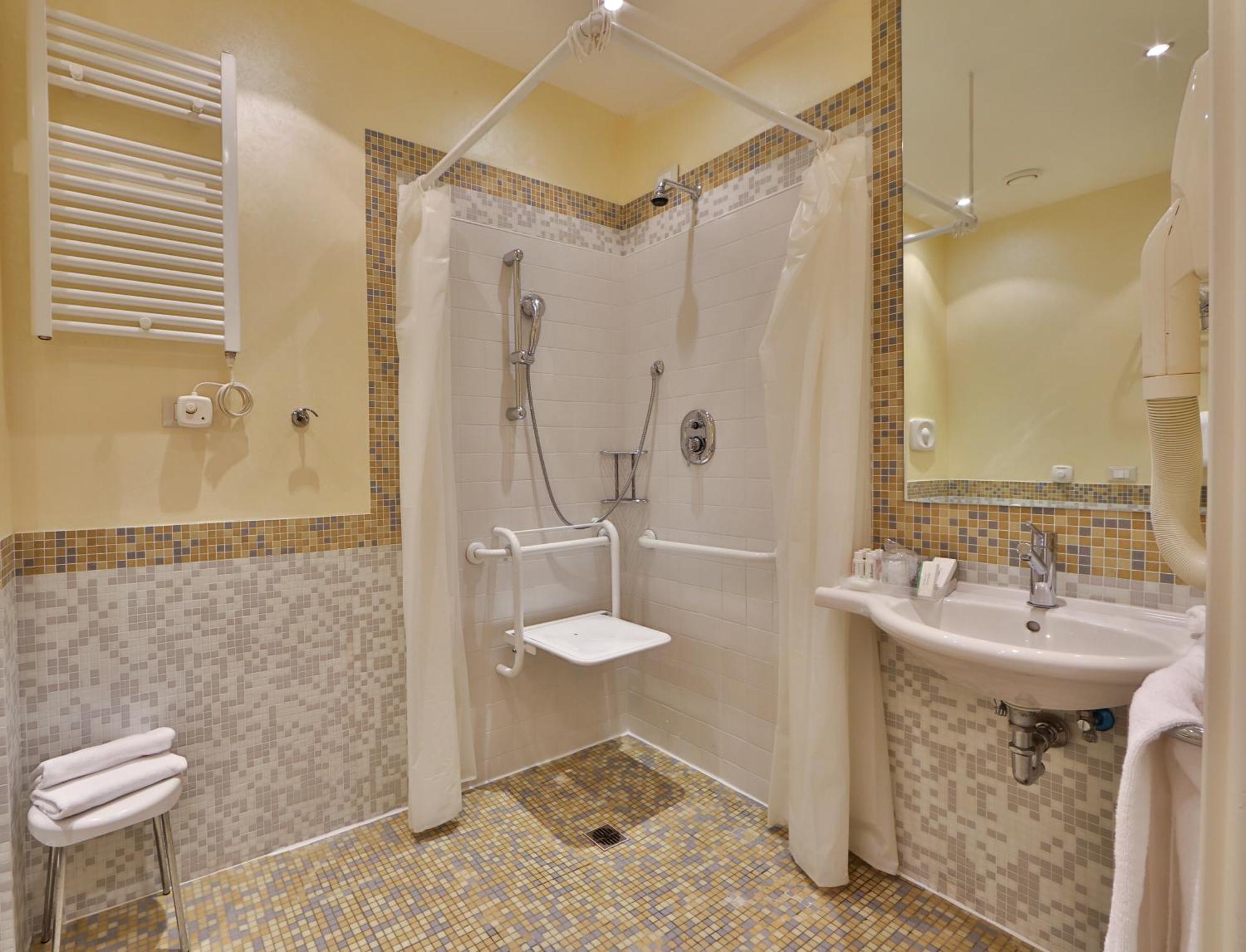 Standard Double Room Disability Access