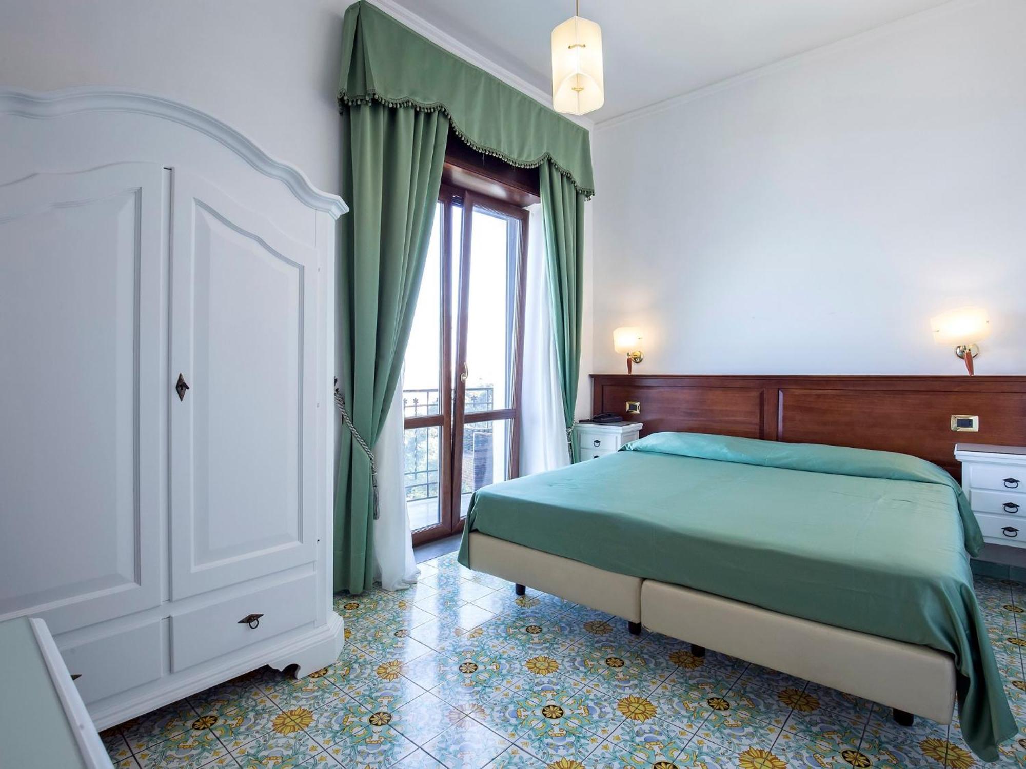Deluxe Double Room Balcony Sea View
