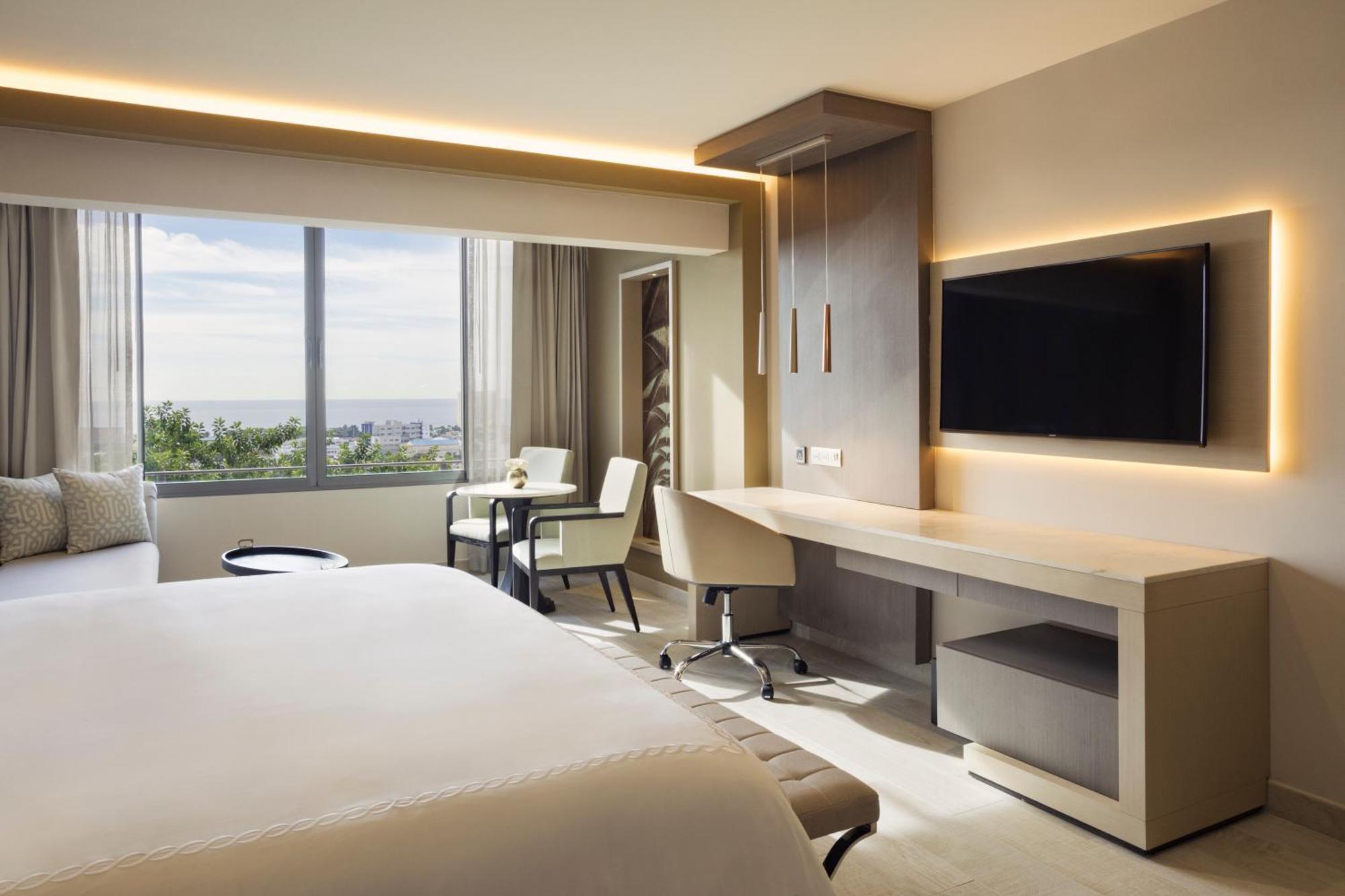 Executive Jr Suite