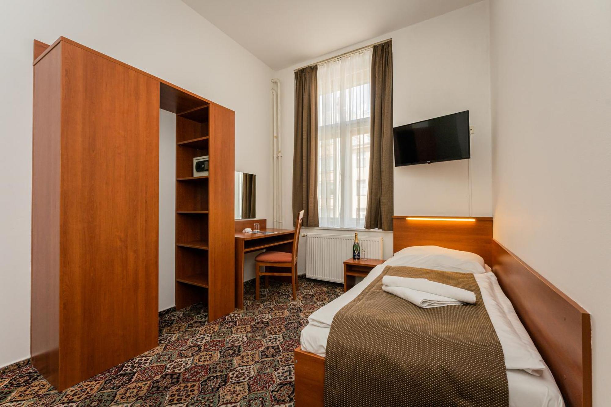 Single Room