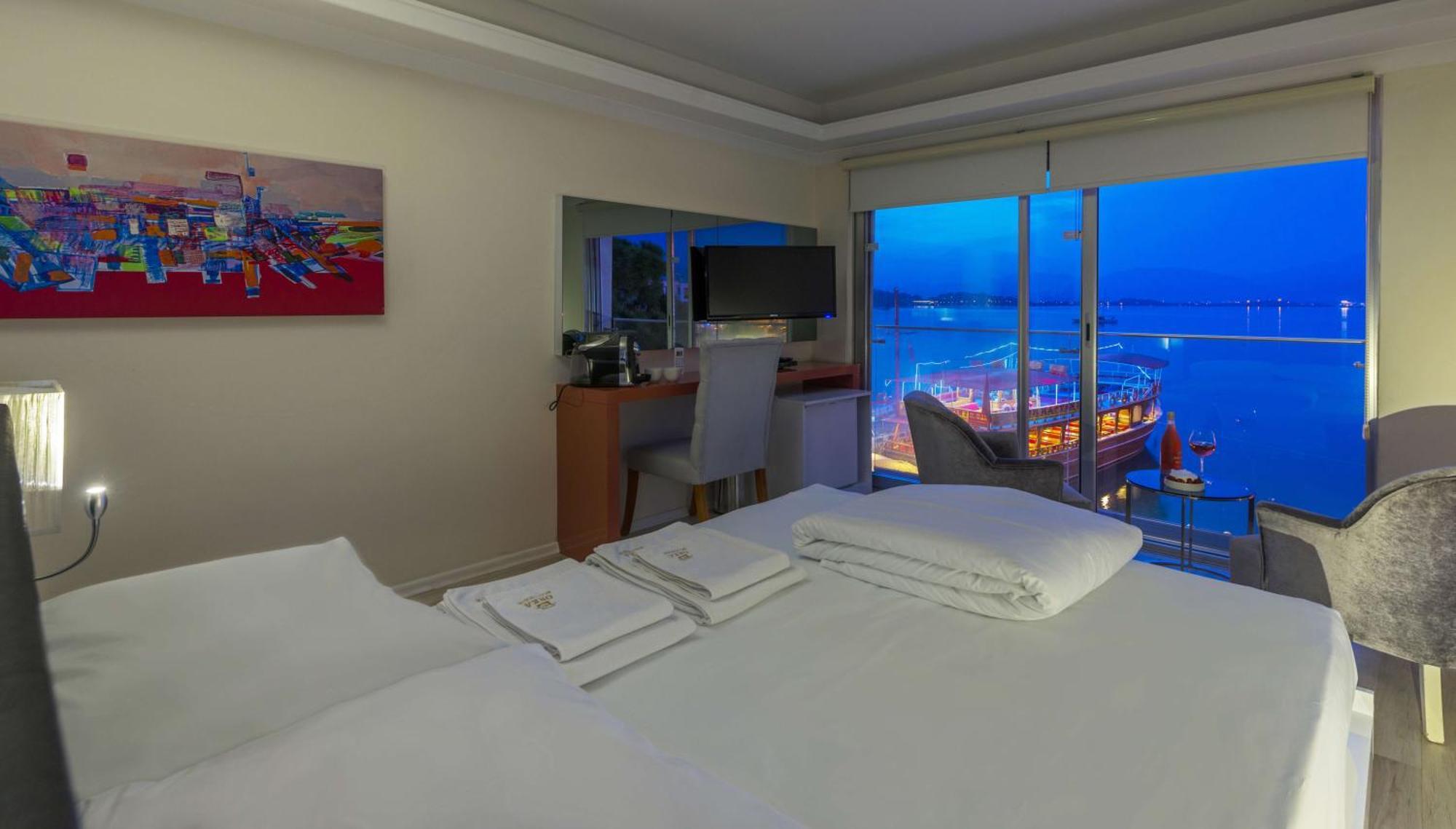 Large Room Sea View