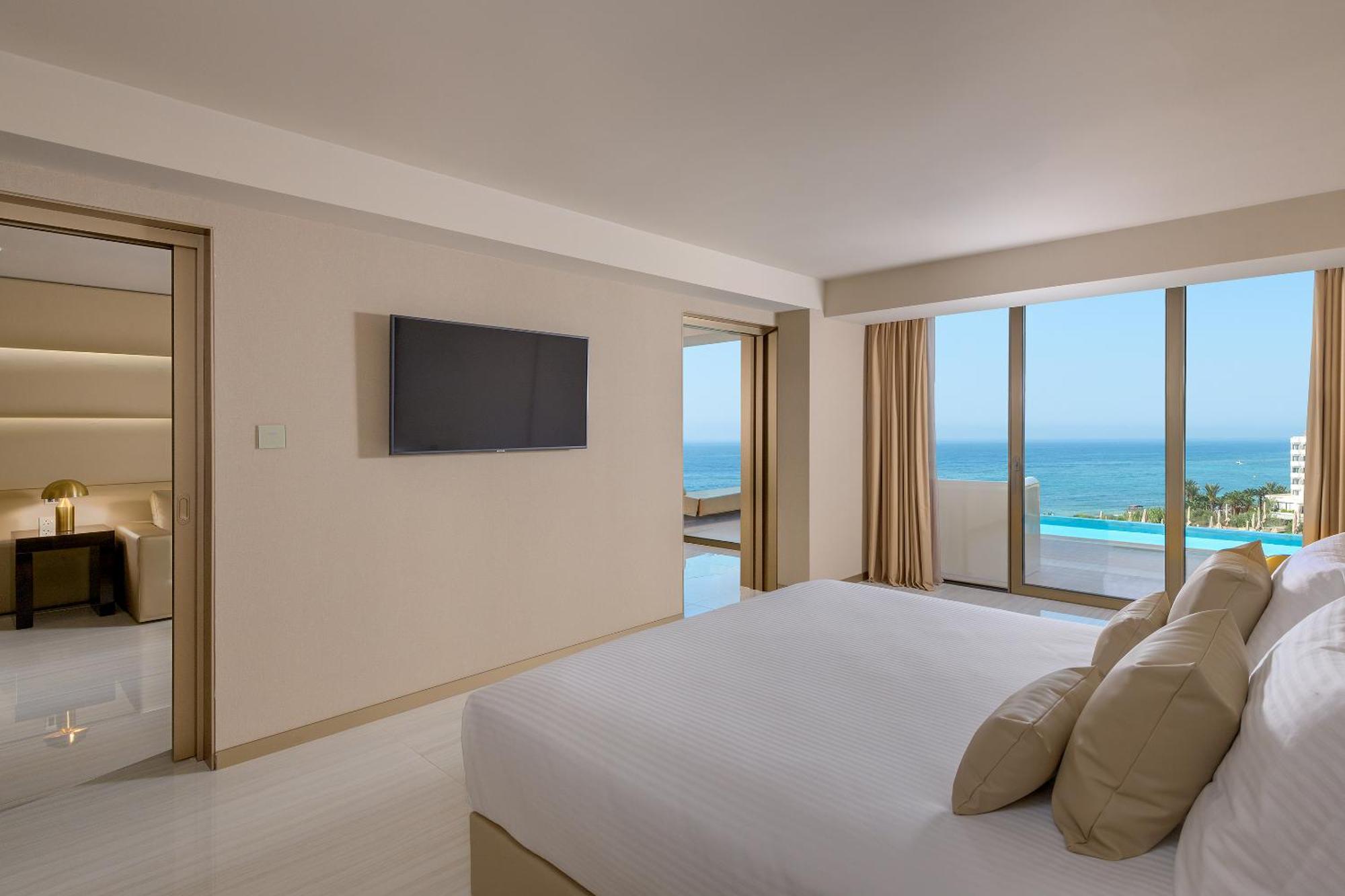 Prestige Suite met Directe Verbinding met Zwembad - Uitzicht op Zee & Zwembad