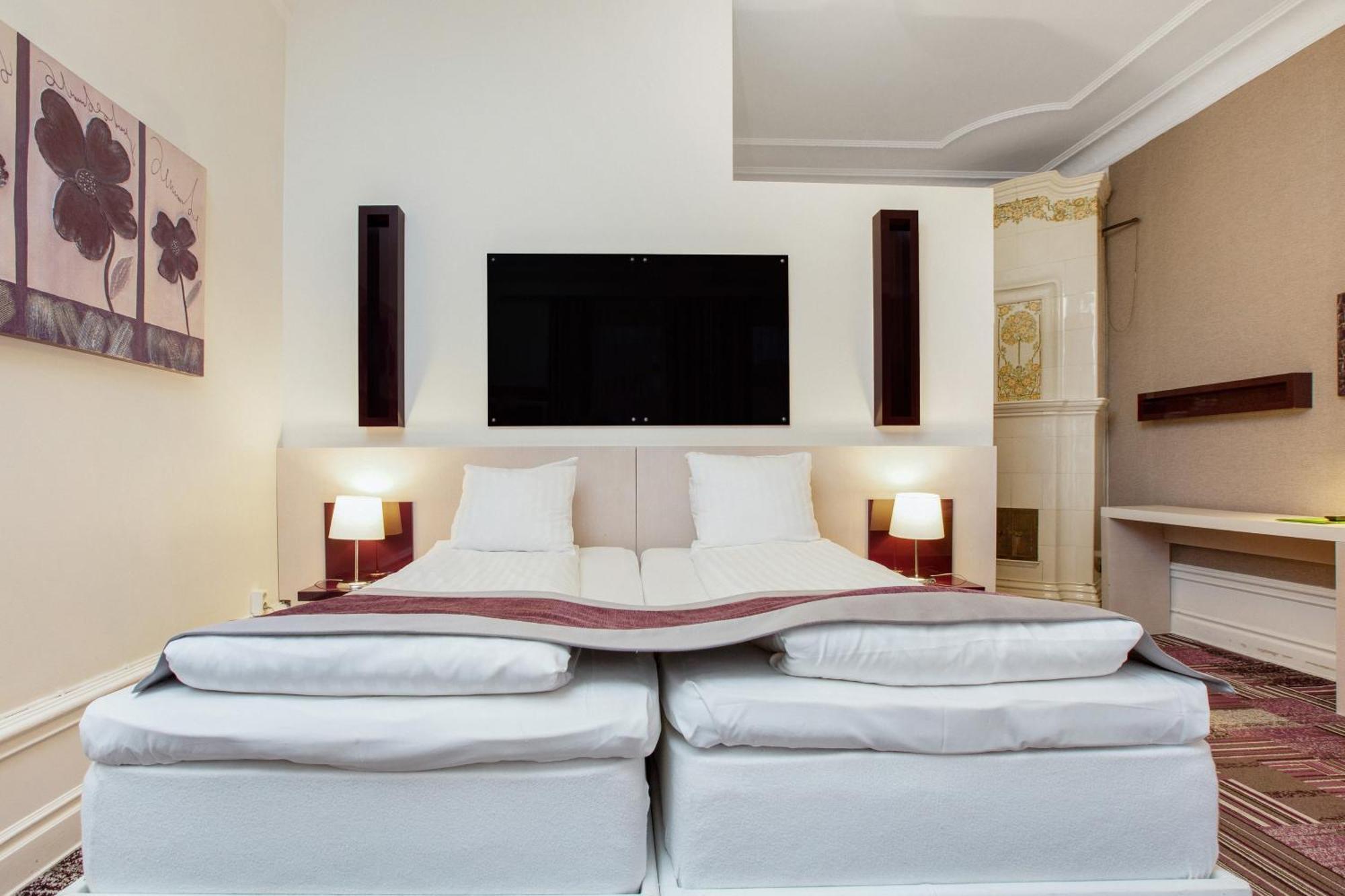 Superior Double Room,1275299101:JPEG