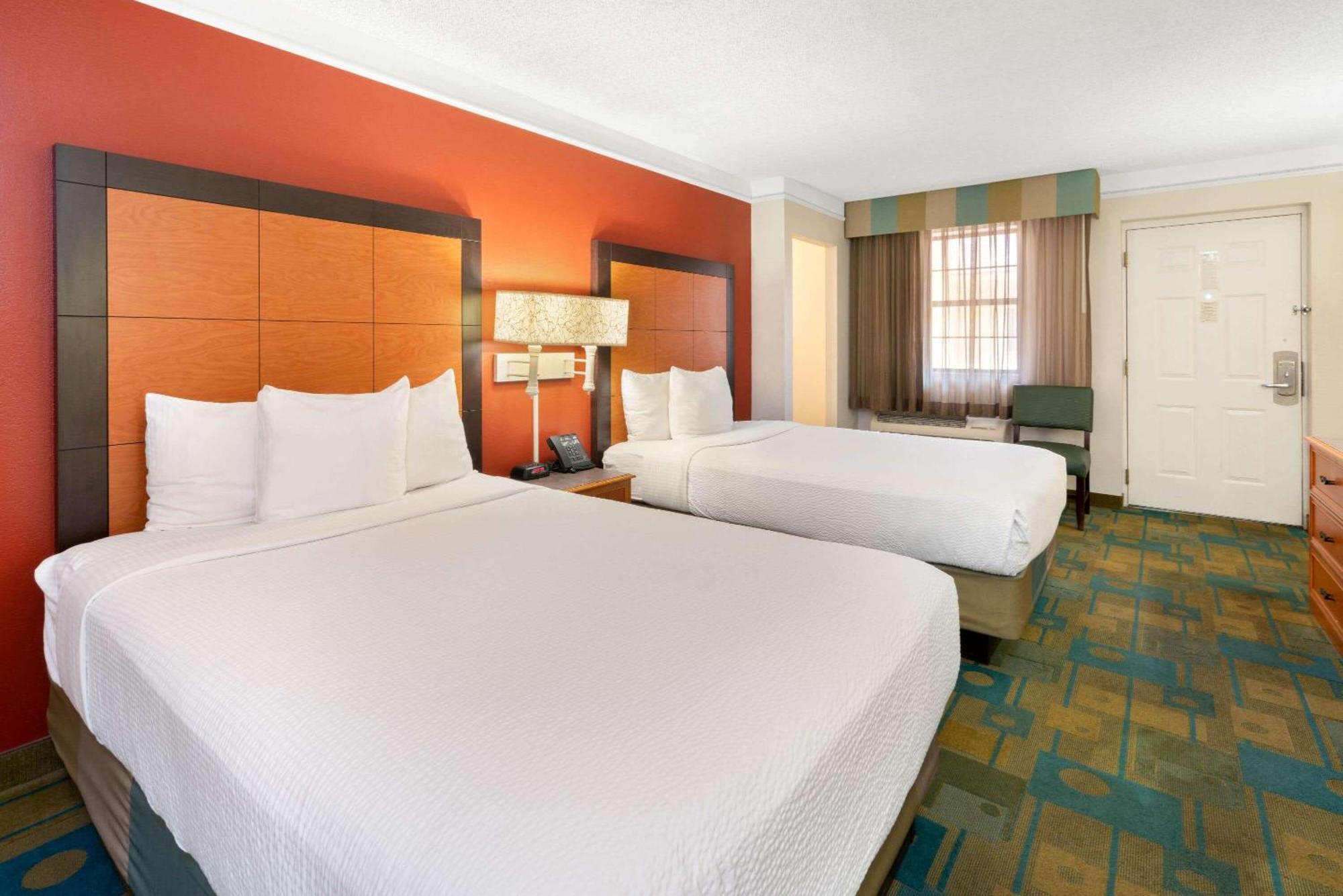 Deluxe Double Room Two Double Beds Non-Smoking