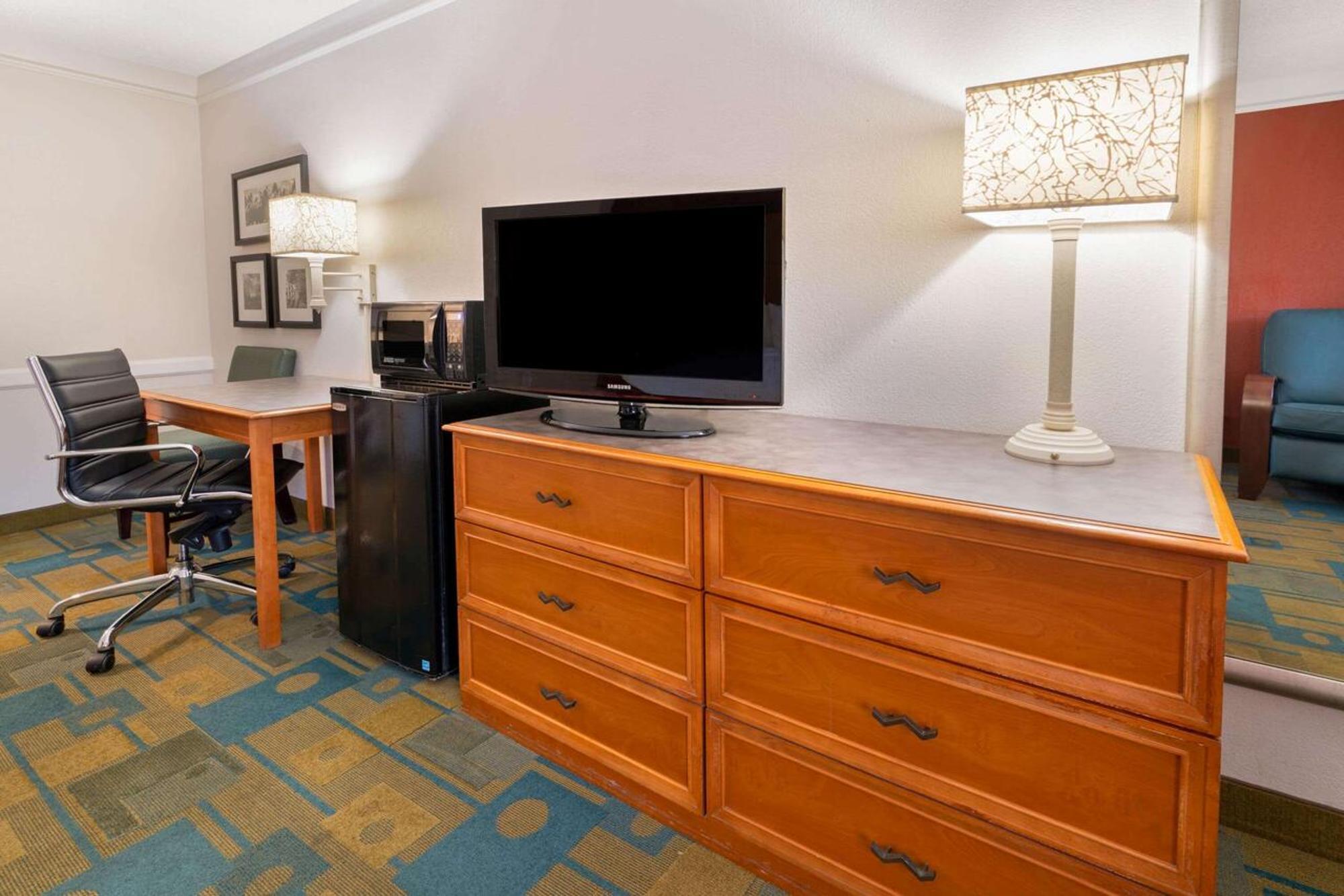 Deluxe Double Room Two Double Beds Non-Smoking