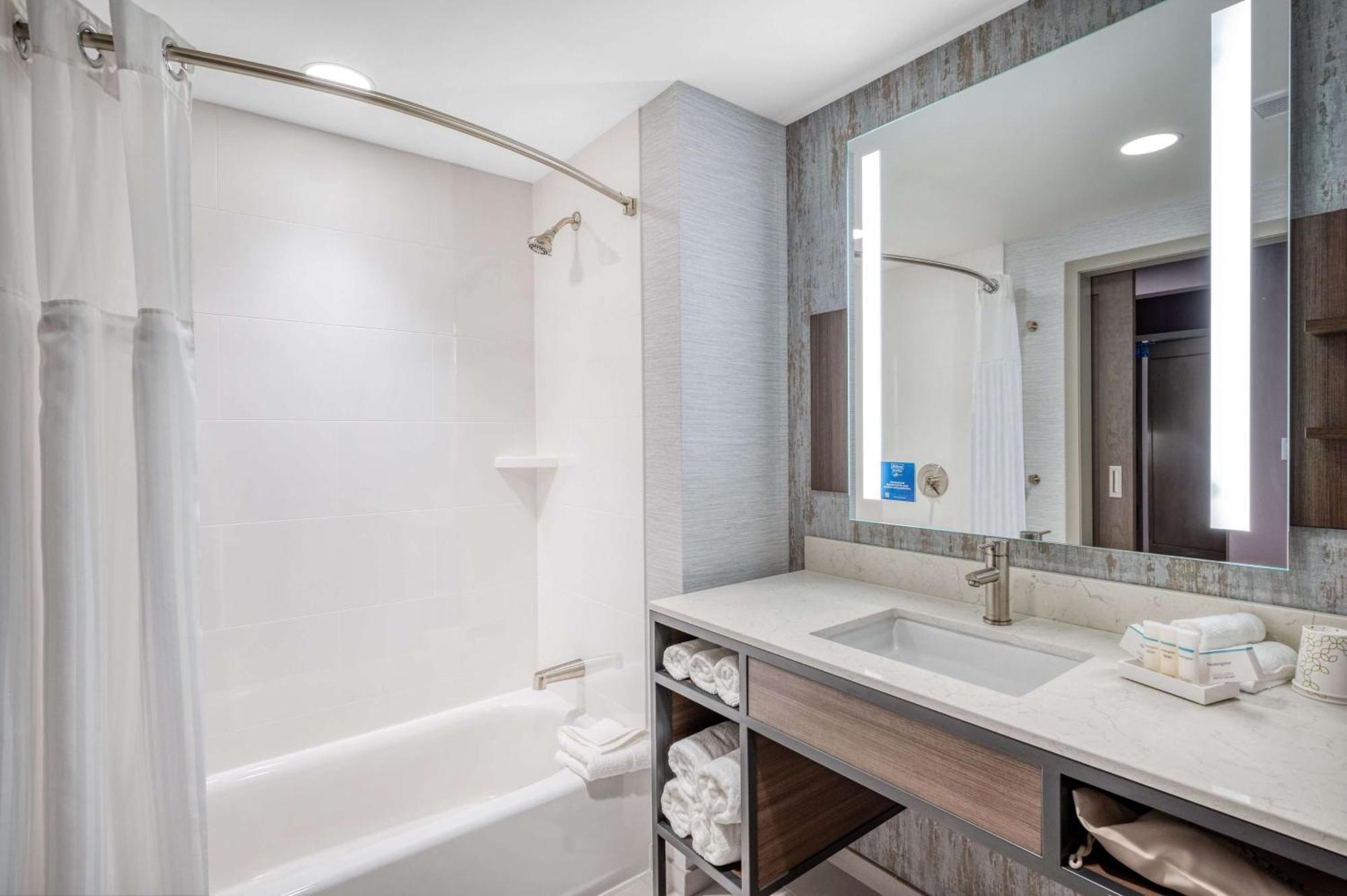Premium Queen Room Two Queen Beds