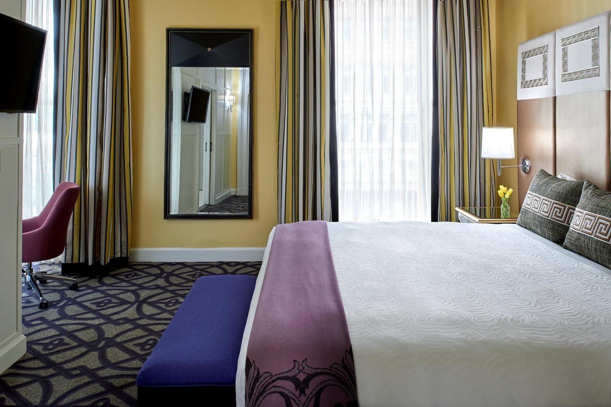 Premium King Room