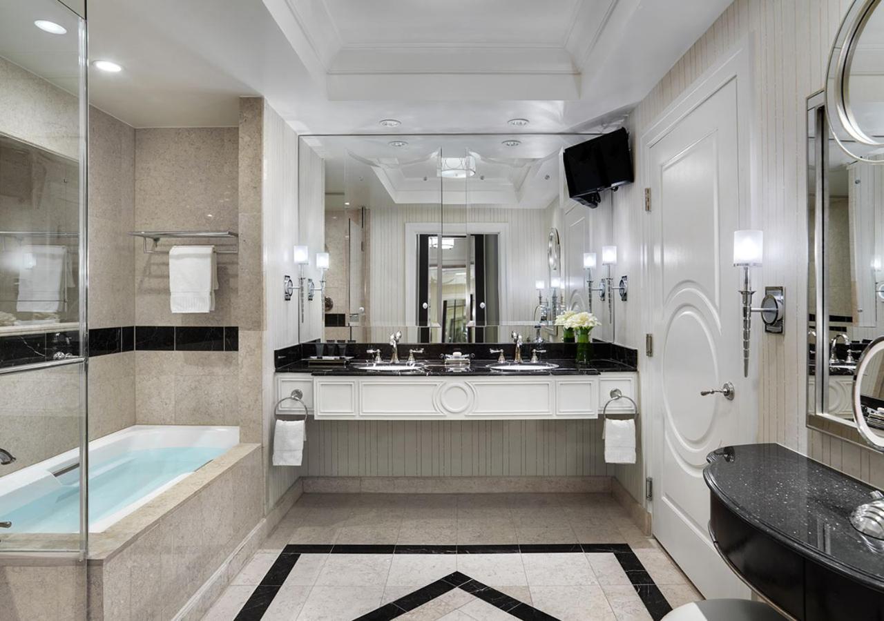 Palazzo Luxury King Suite