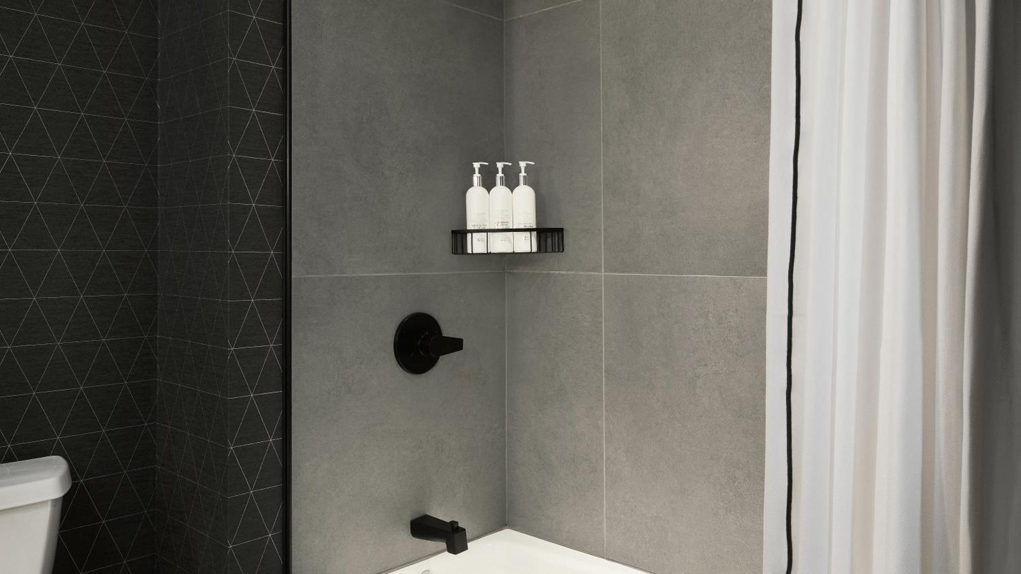 Essential Queen Room with Two Queen Beds and Courtyard View,1434515734:JPEG