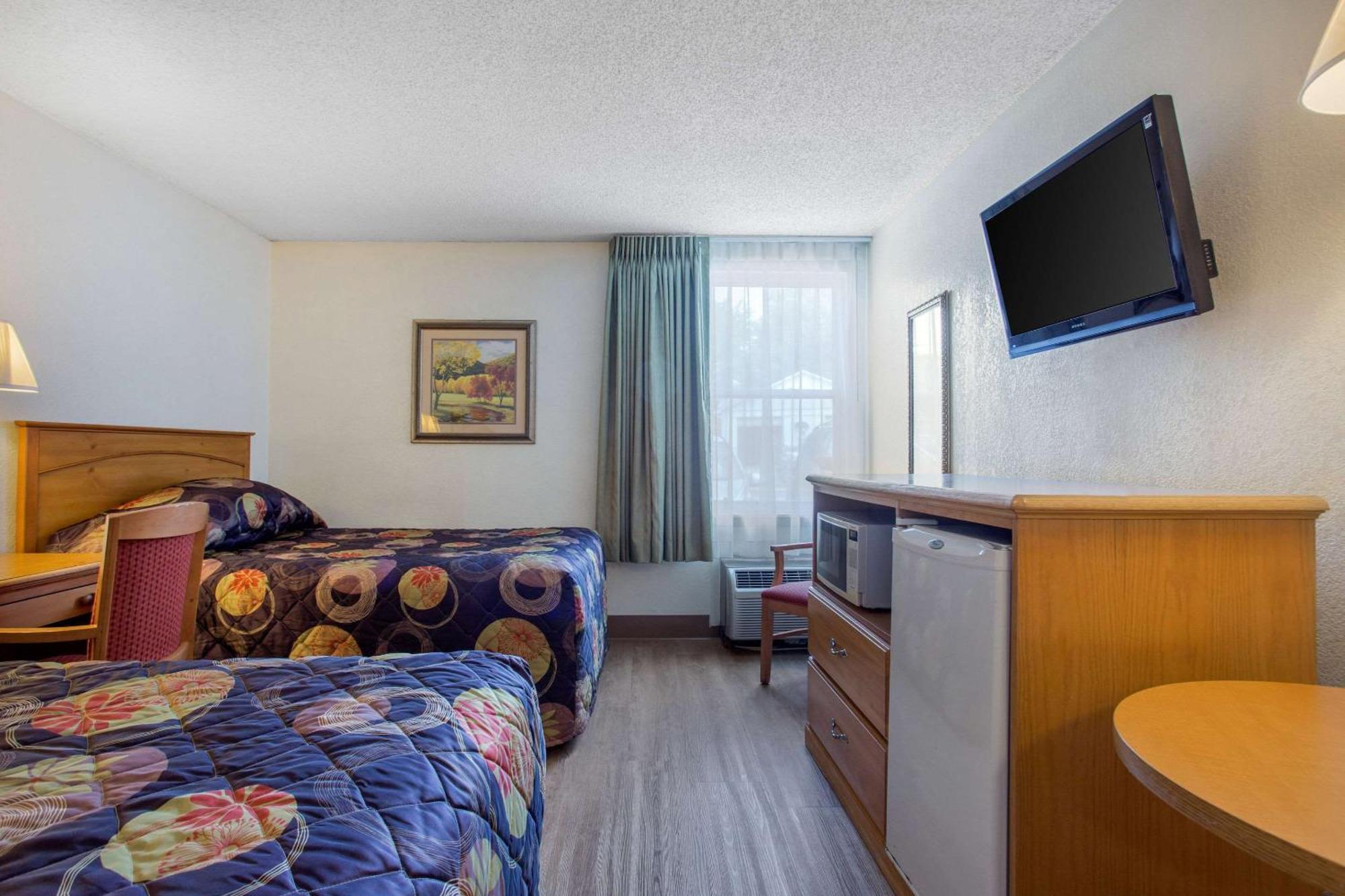 Double Room Two Double Beds Non-Smoking