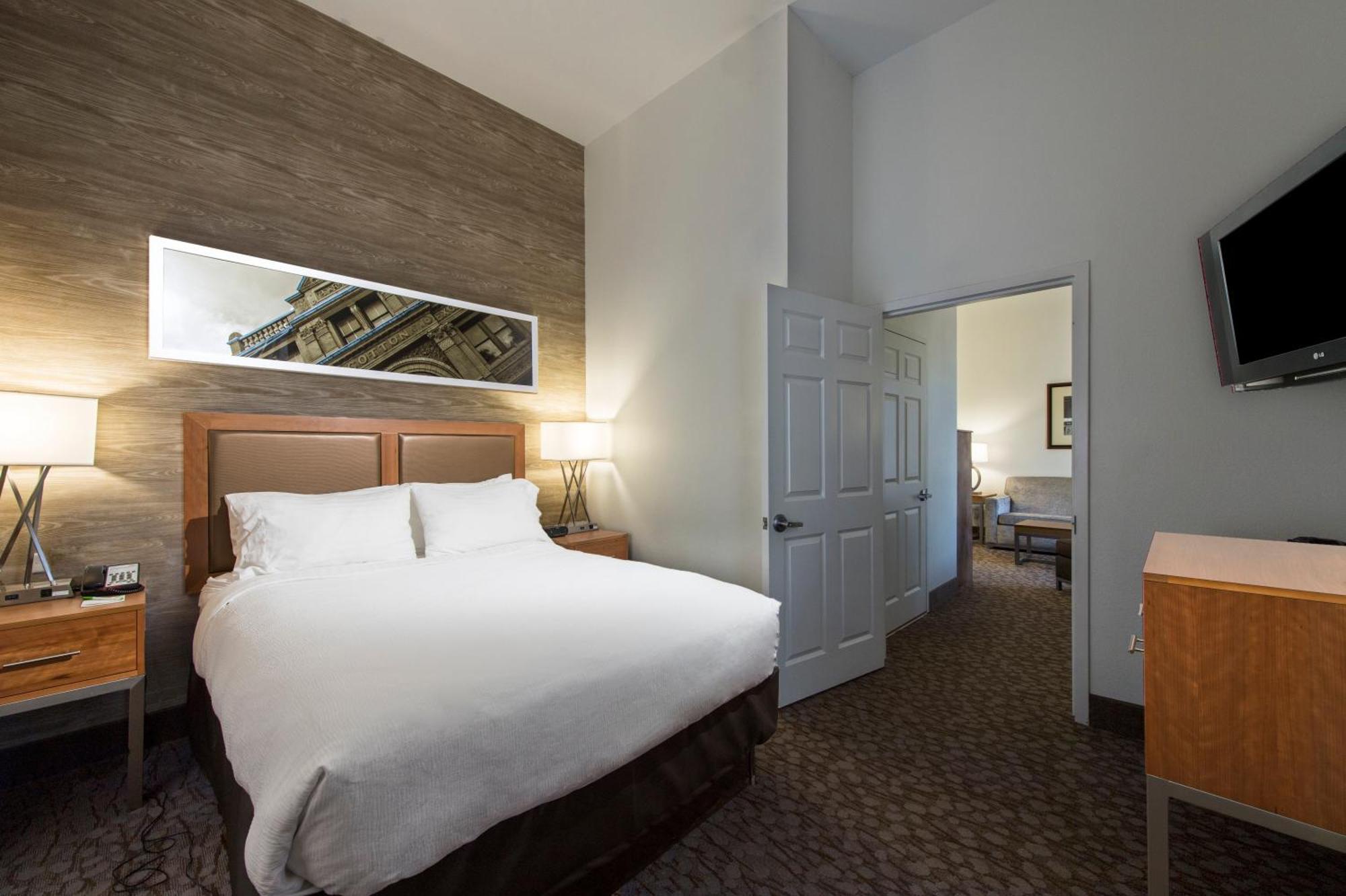 Queen Suite
