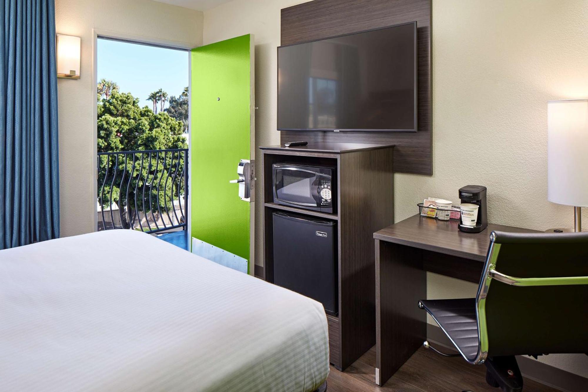 Quarto com Cama Queen-size - Não Fumantes