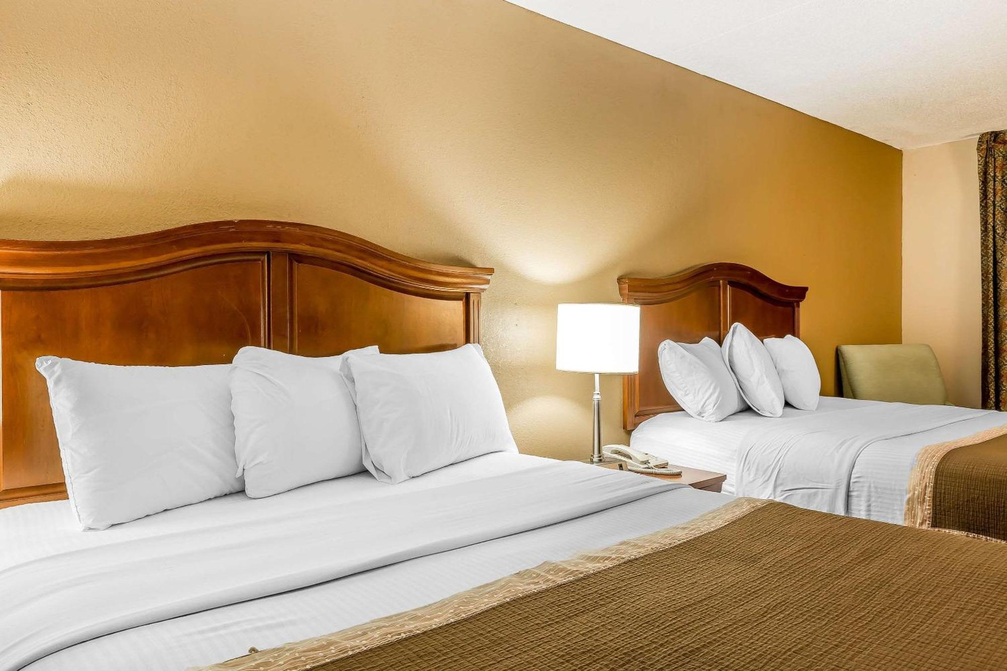 Queen Room with Two Queen Beds - Non-Smoking