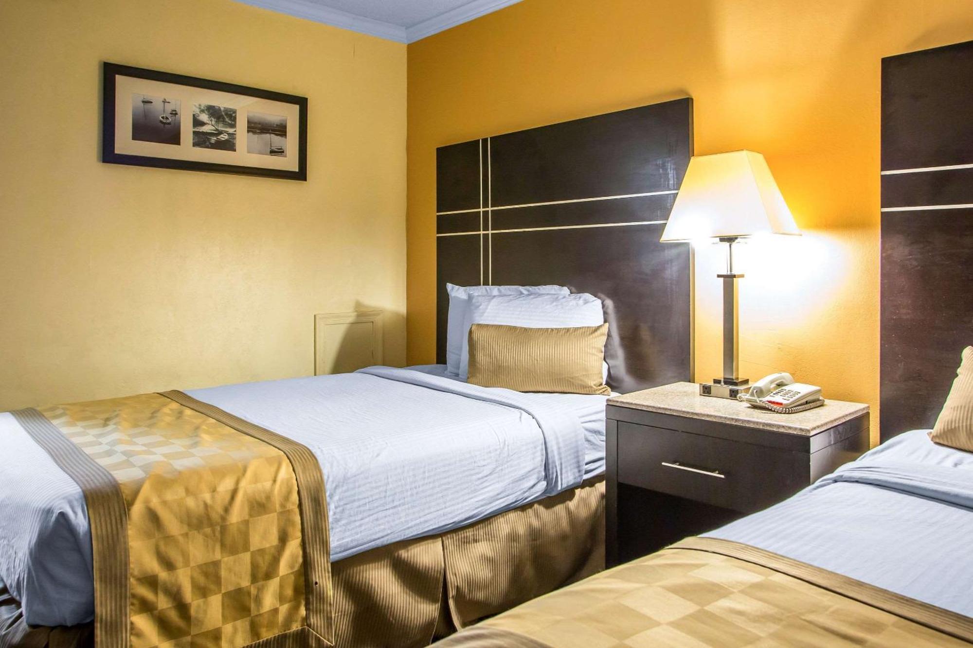 Double Room Two Double Beds Smoking