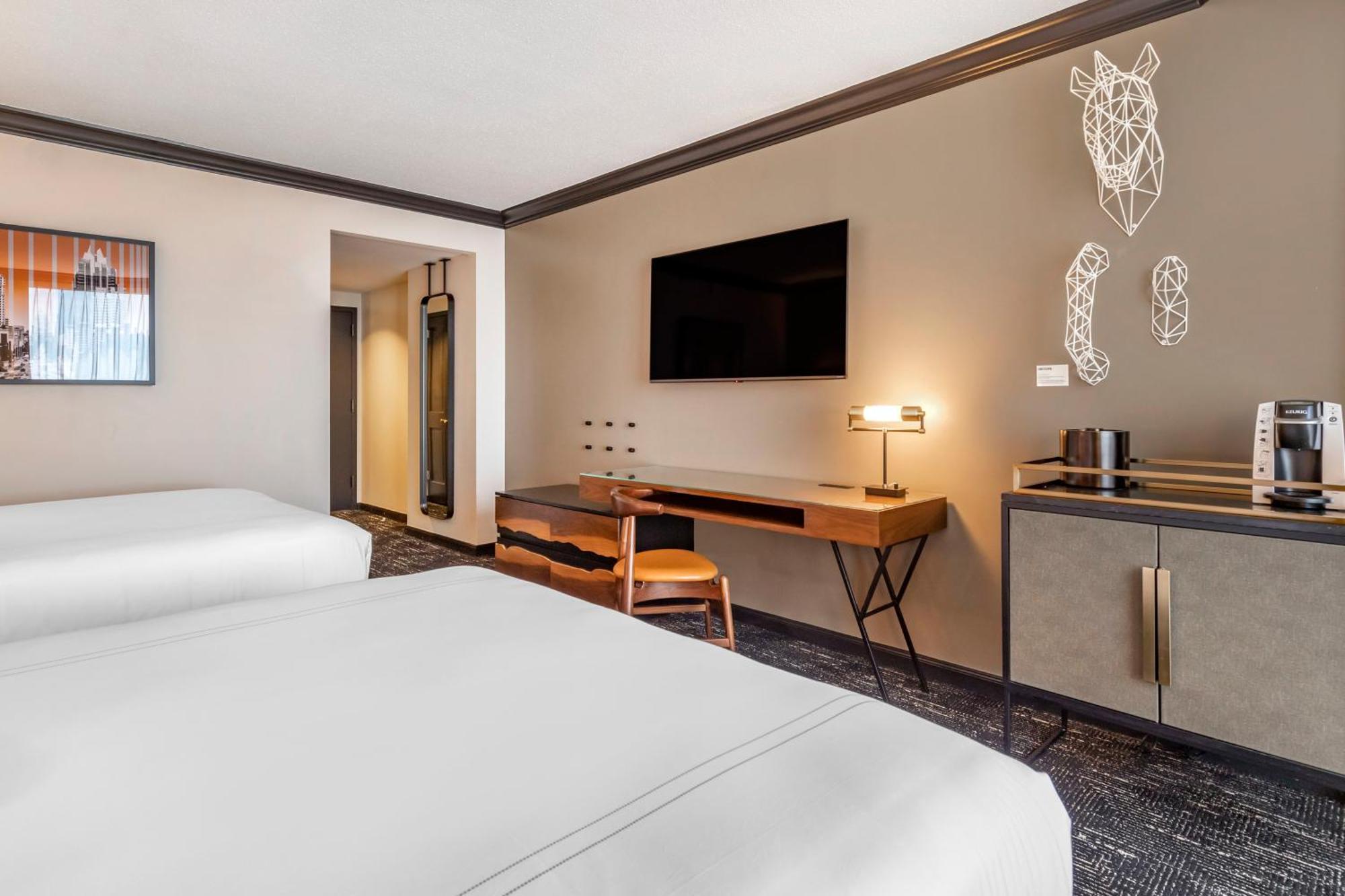 Deluxe Room 2 Queen Beds