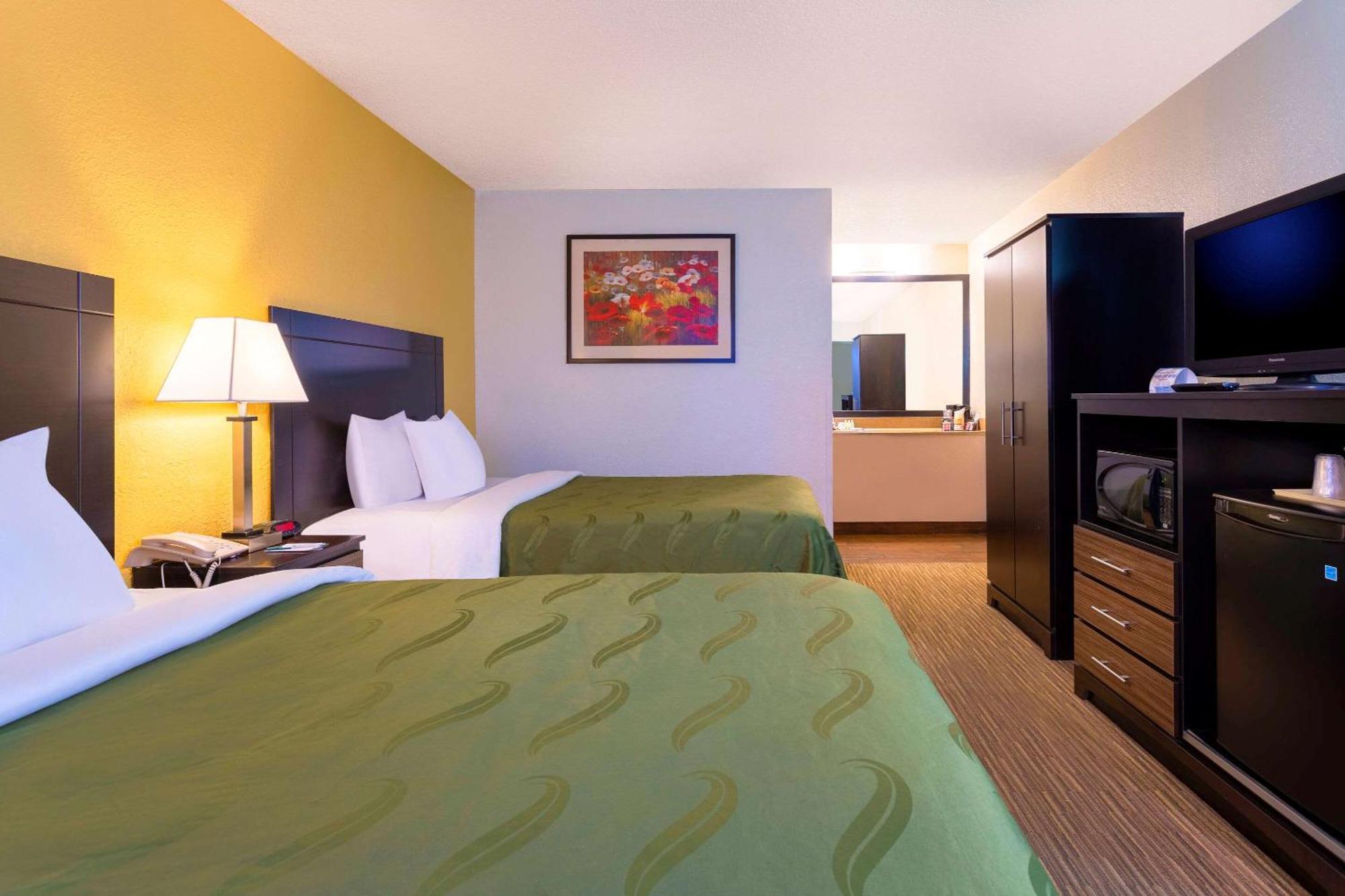 Double Room Two Double Beds Non-Smoking