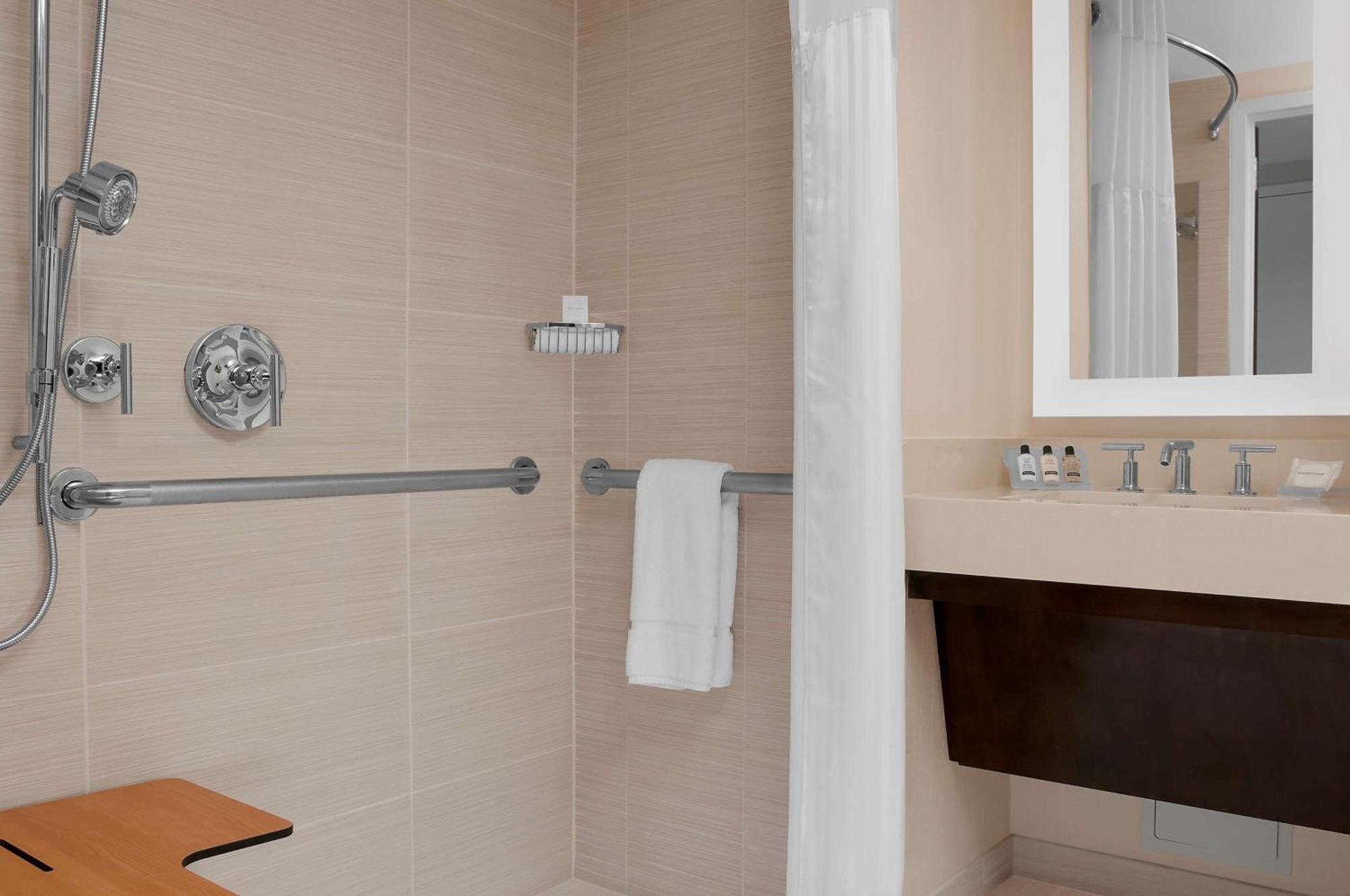 Queen Room Hearing Accessible