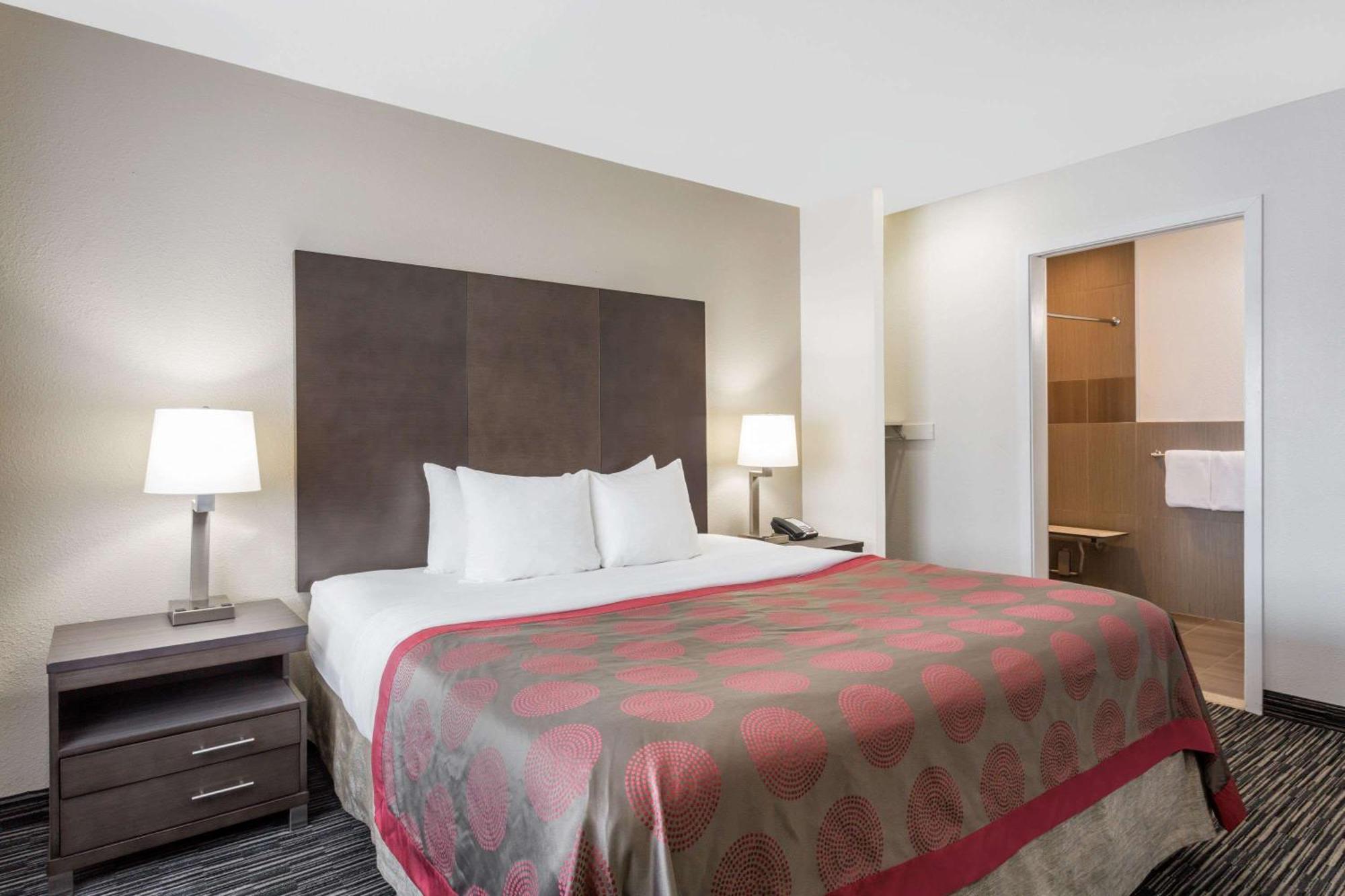 King Room Mobility or Hearing Impaired Access Non-Smoking