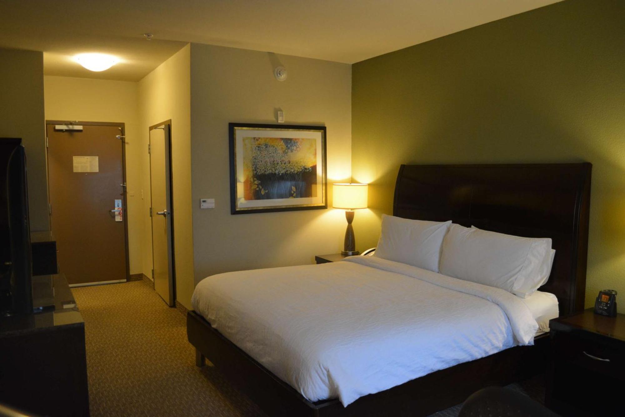 Junior King Suite Seating Area
